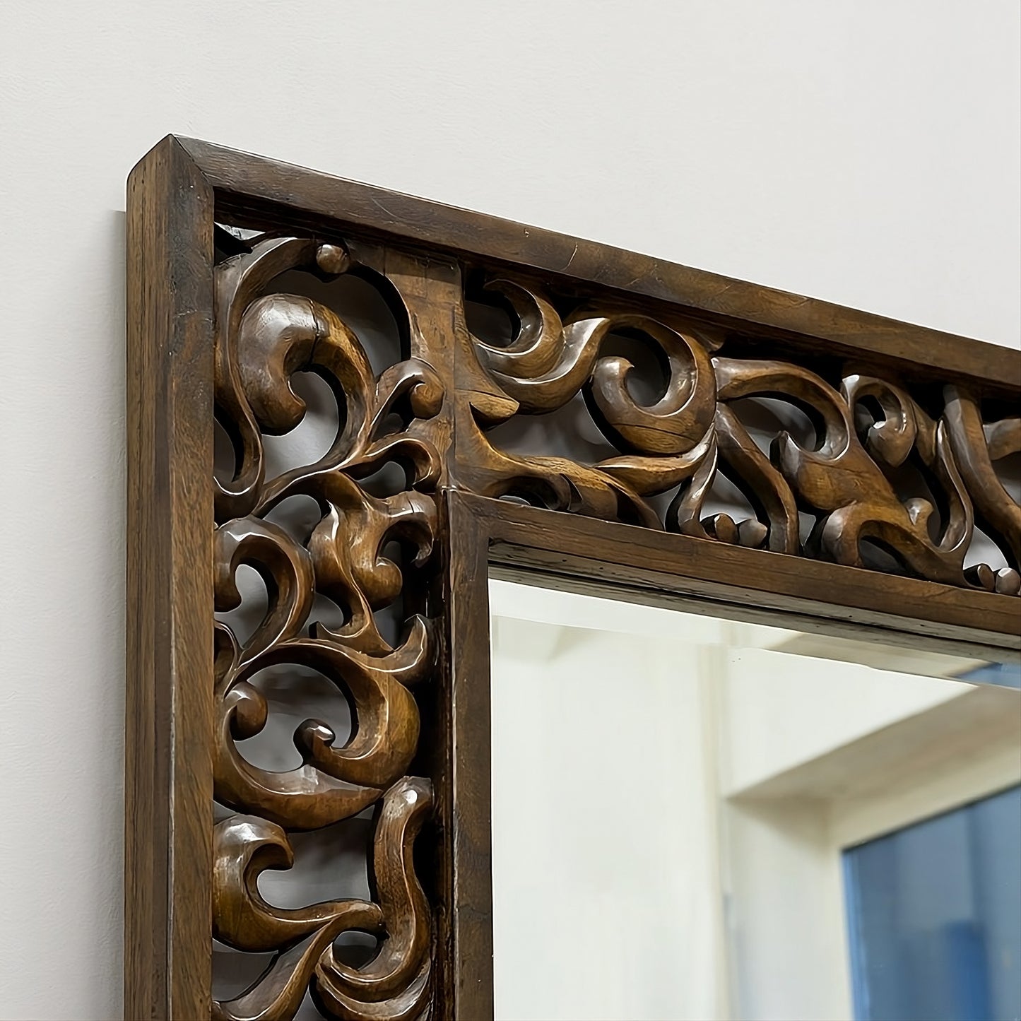 Mirror Baluga 216