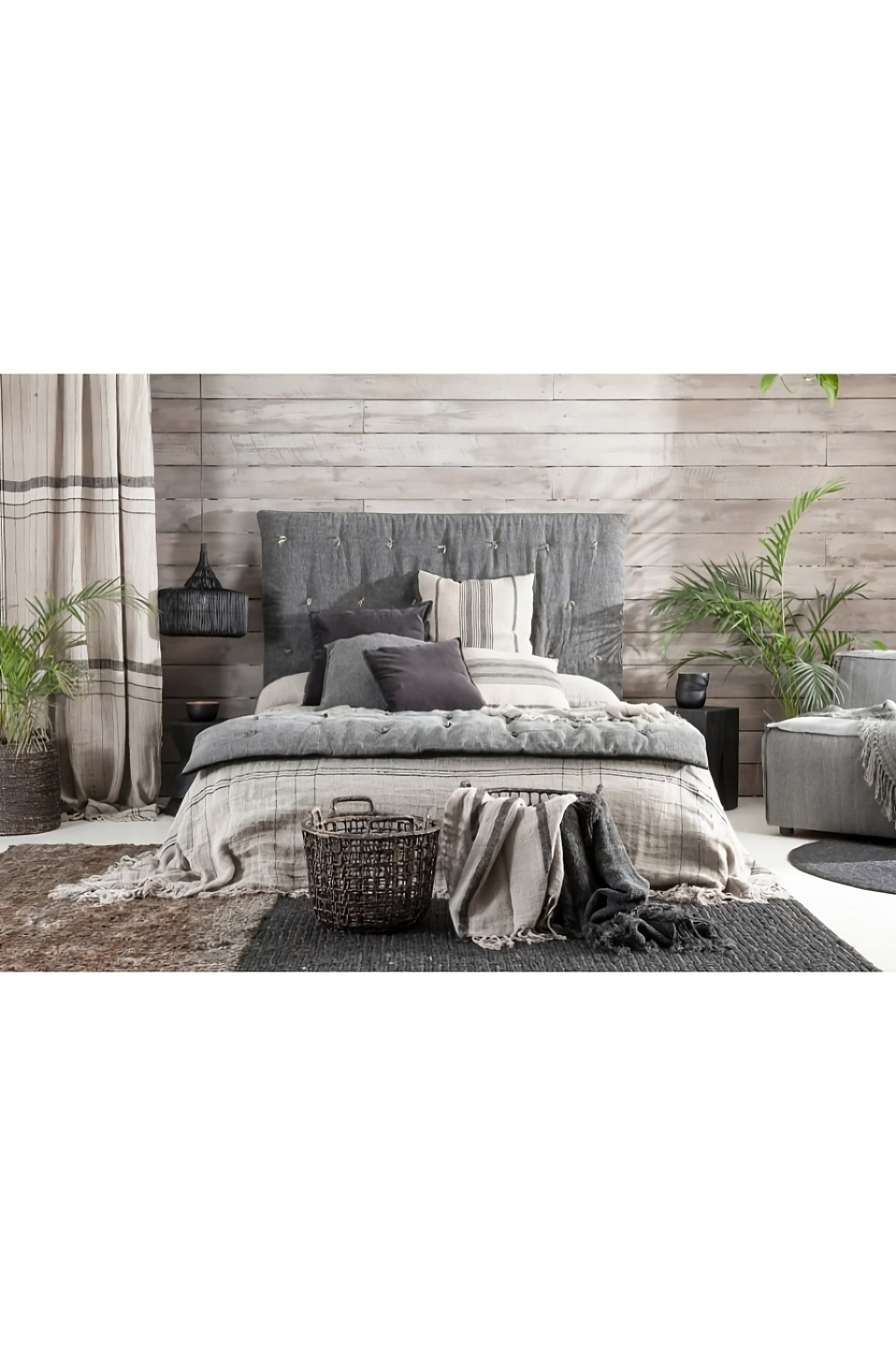 Black Rattan Hanging Lamp | Dareels Tet Osi