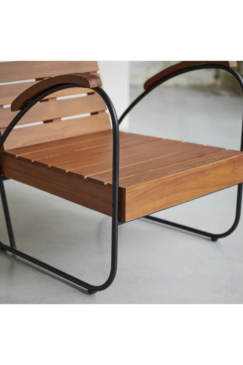 Clasic Teak Armchair | Tikamoon Key