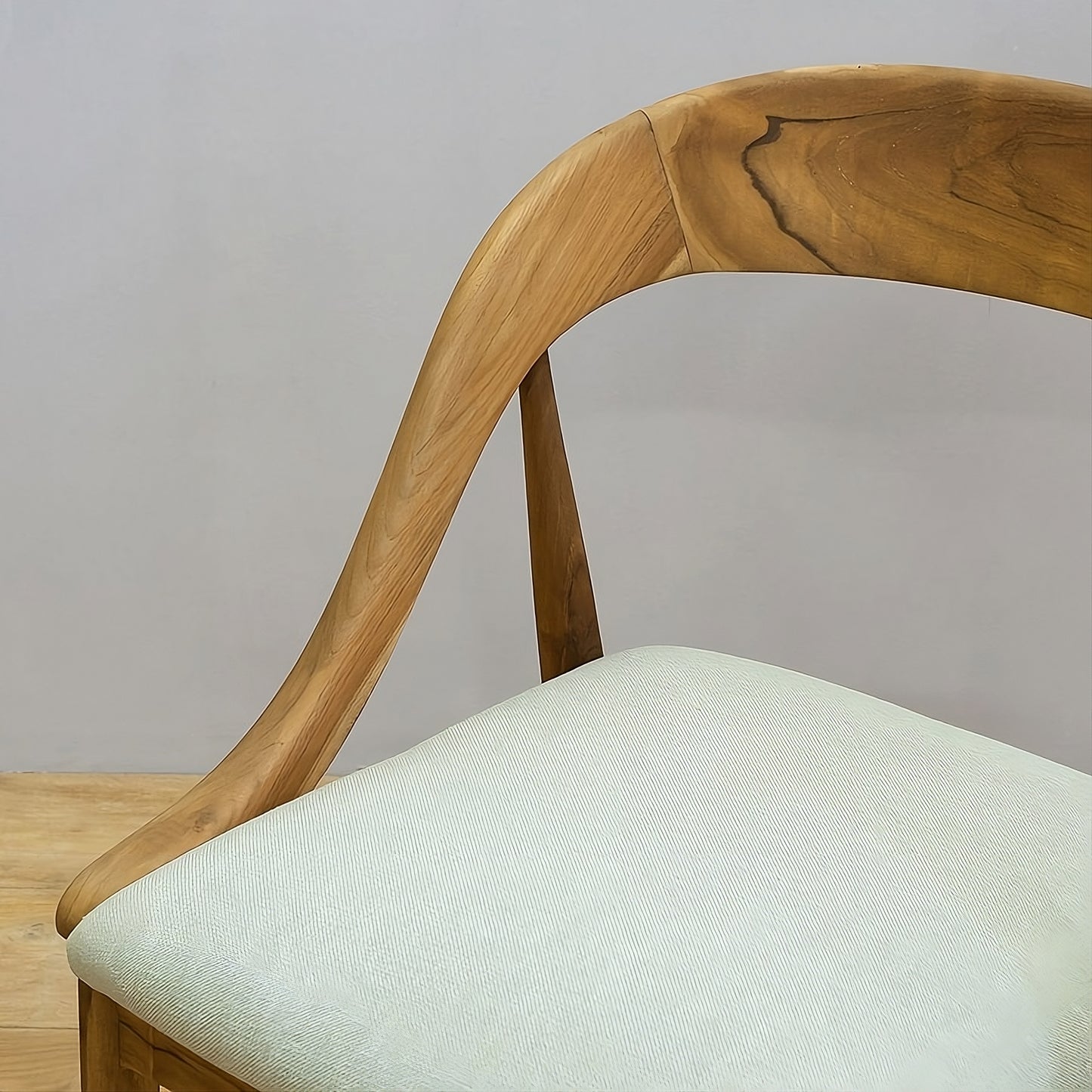 Chair with armrests Diva