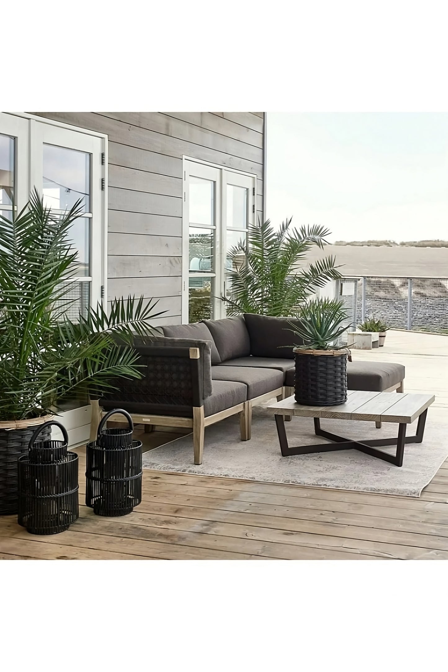 Gray Teak Outdoor Coffee Table | Rivièra Maison Bondi Beach