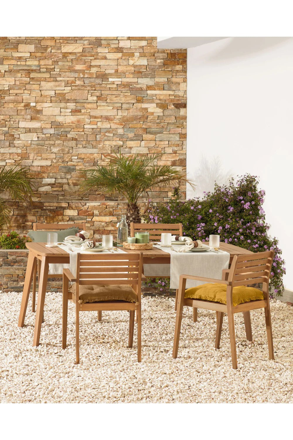 Natural Wooden Outdoor Armchairs (2) | La Forma Hanzel