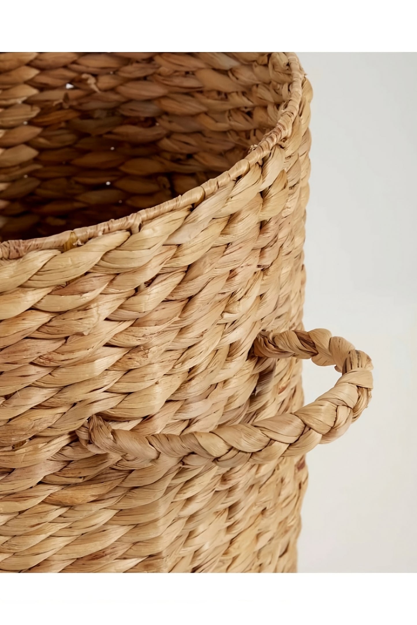 Natural Fiber Clothes Basket | La Forma Yessira