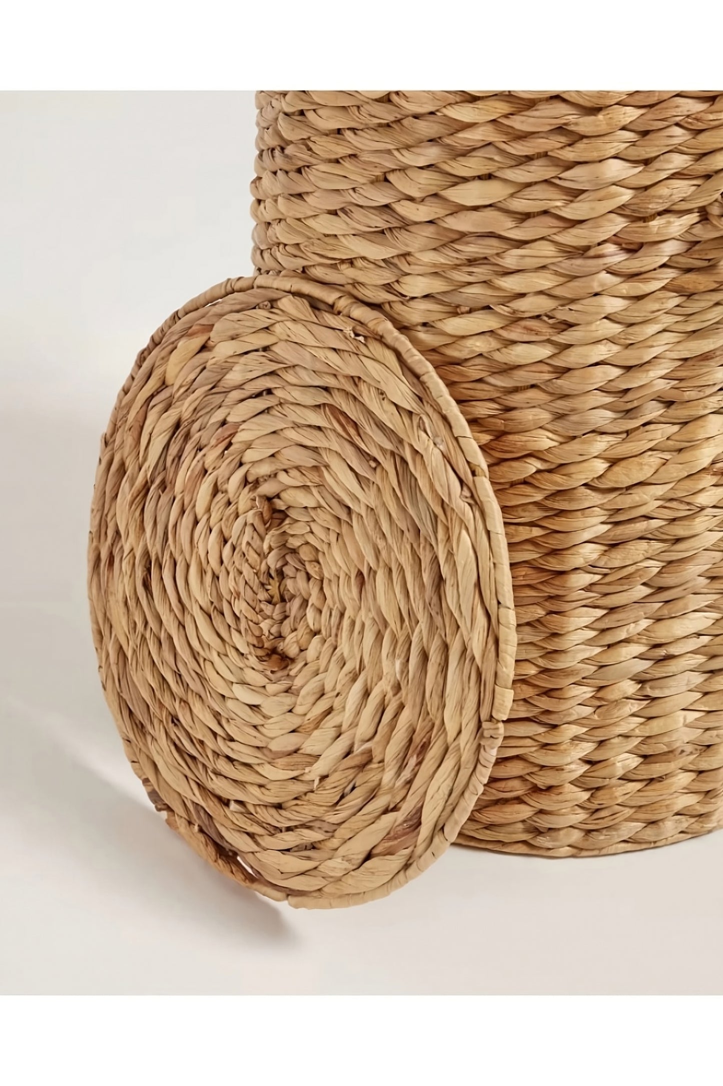 Natural Fiber Clothes Basket | La Forma Yessira