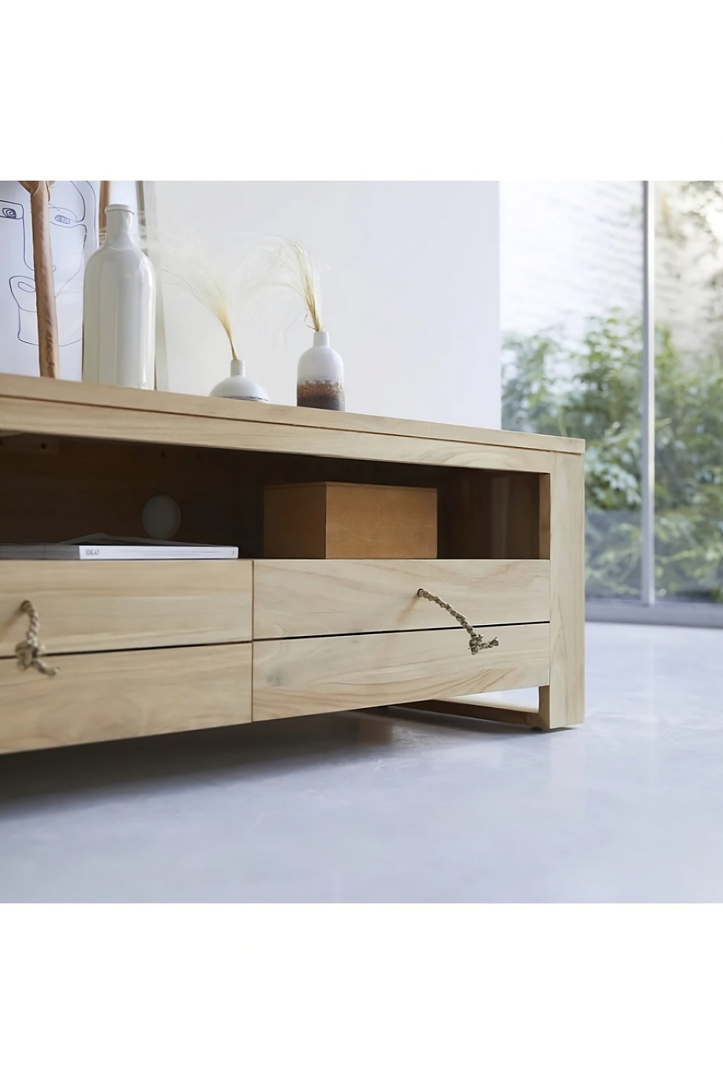 Lemari TV Jati Natural | Minimal Tikamoon