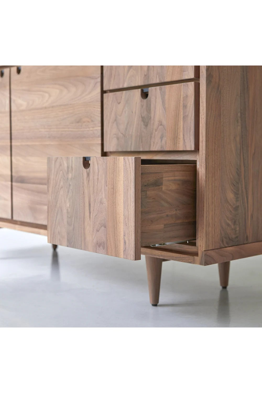 Bufet Kontemporer Kayu Oak | Tikamoon Jonak
