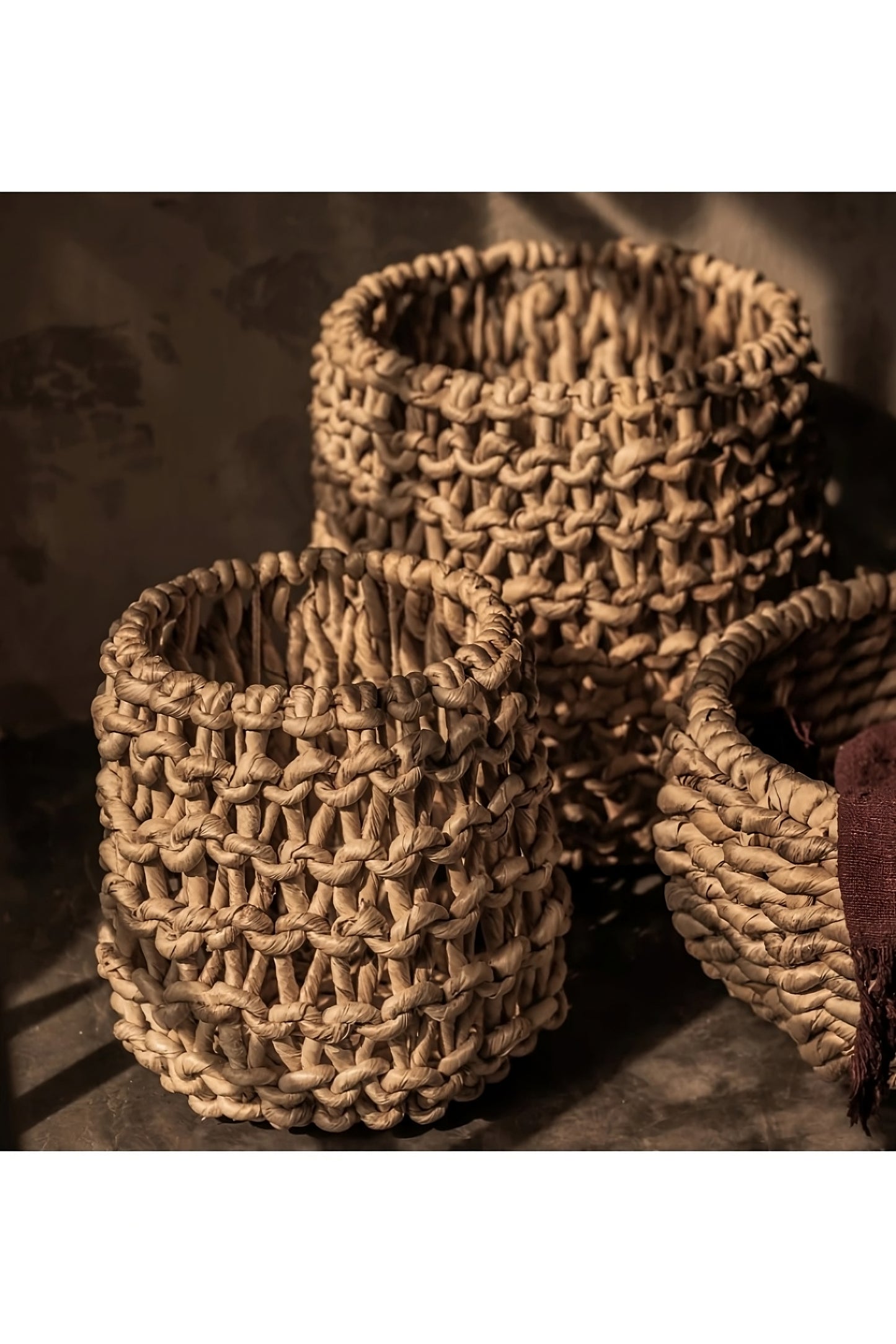 Round Interlaced Abaca Basket | dBodhi Banda