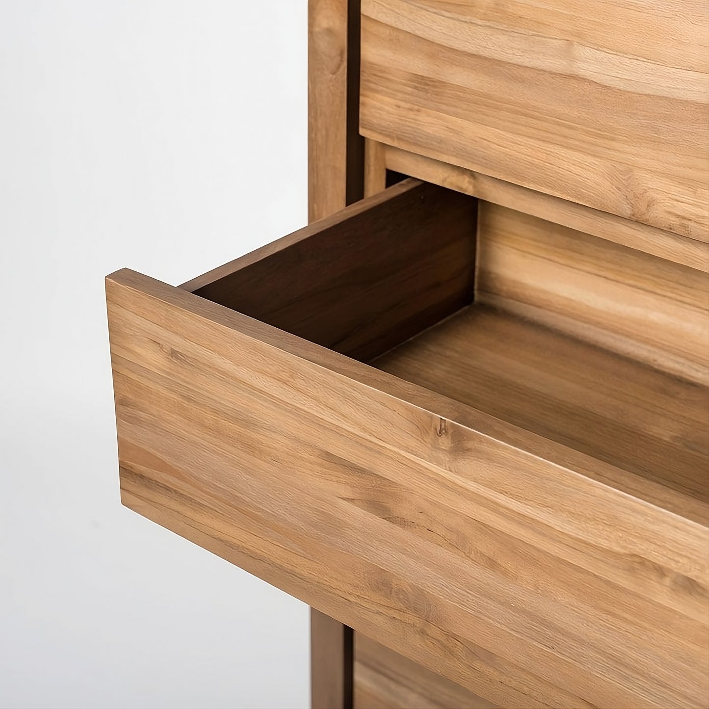 Dresser Solid 67
