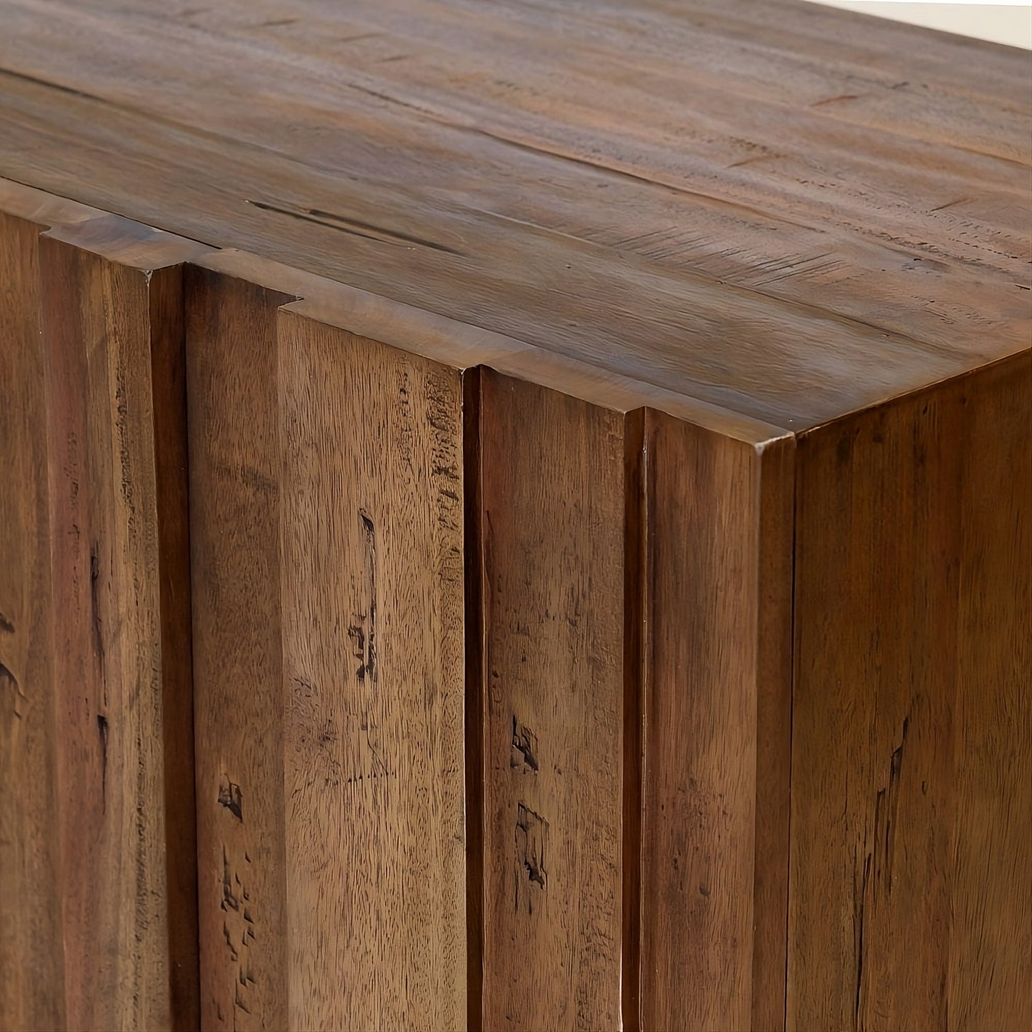 Dresser Stripes
