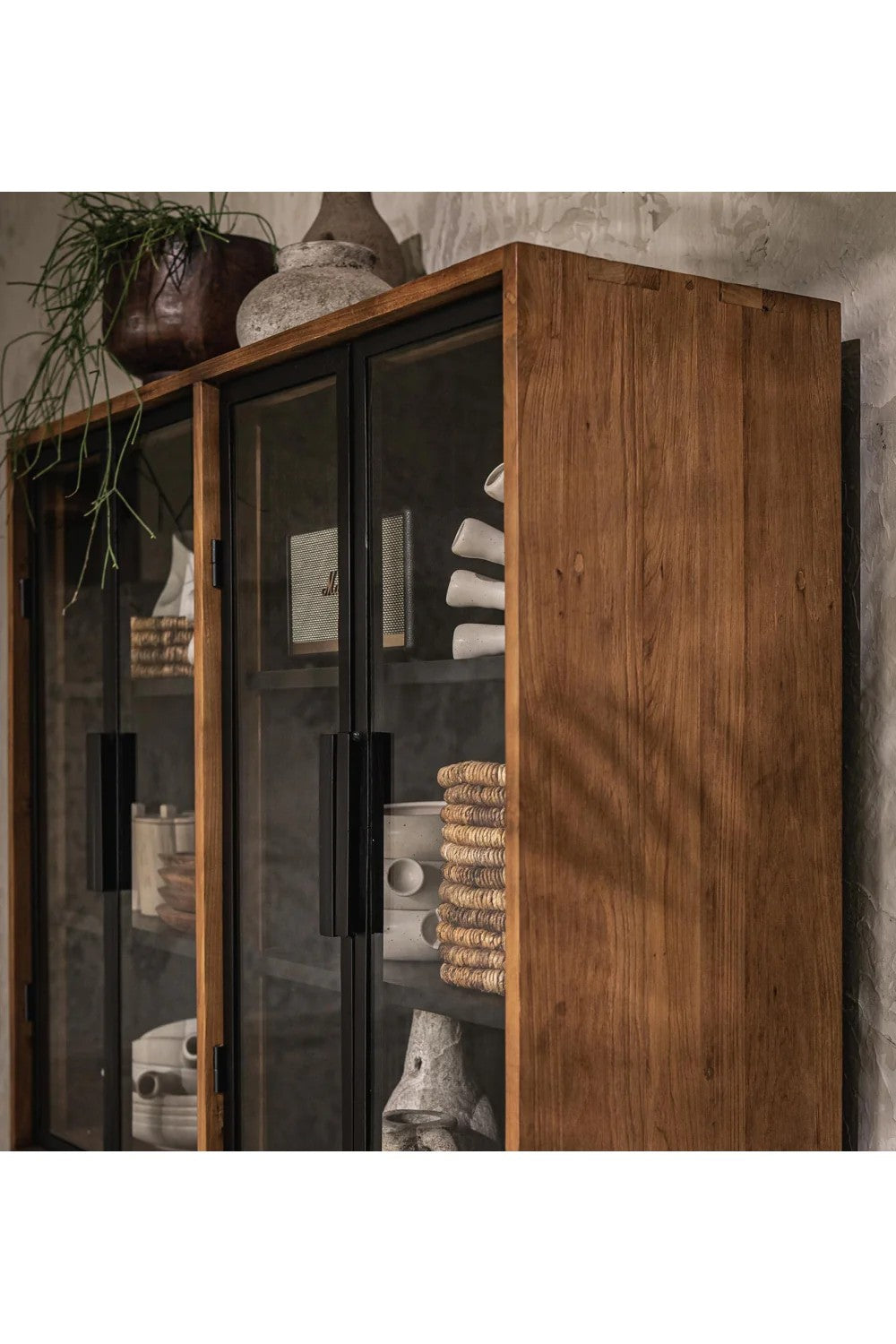 Lemari Kayu Dengan Pintu Kaca | d Garis Besar Bodhi