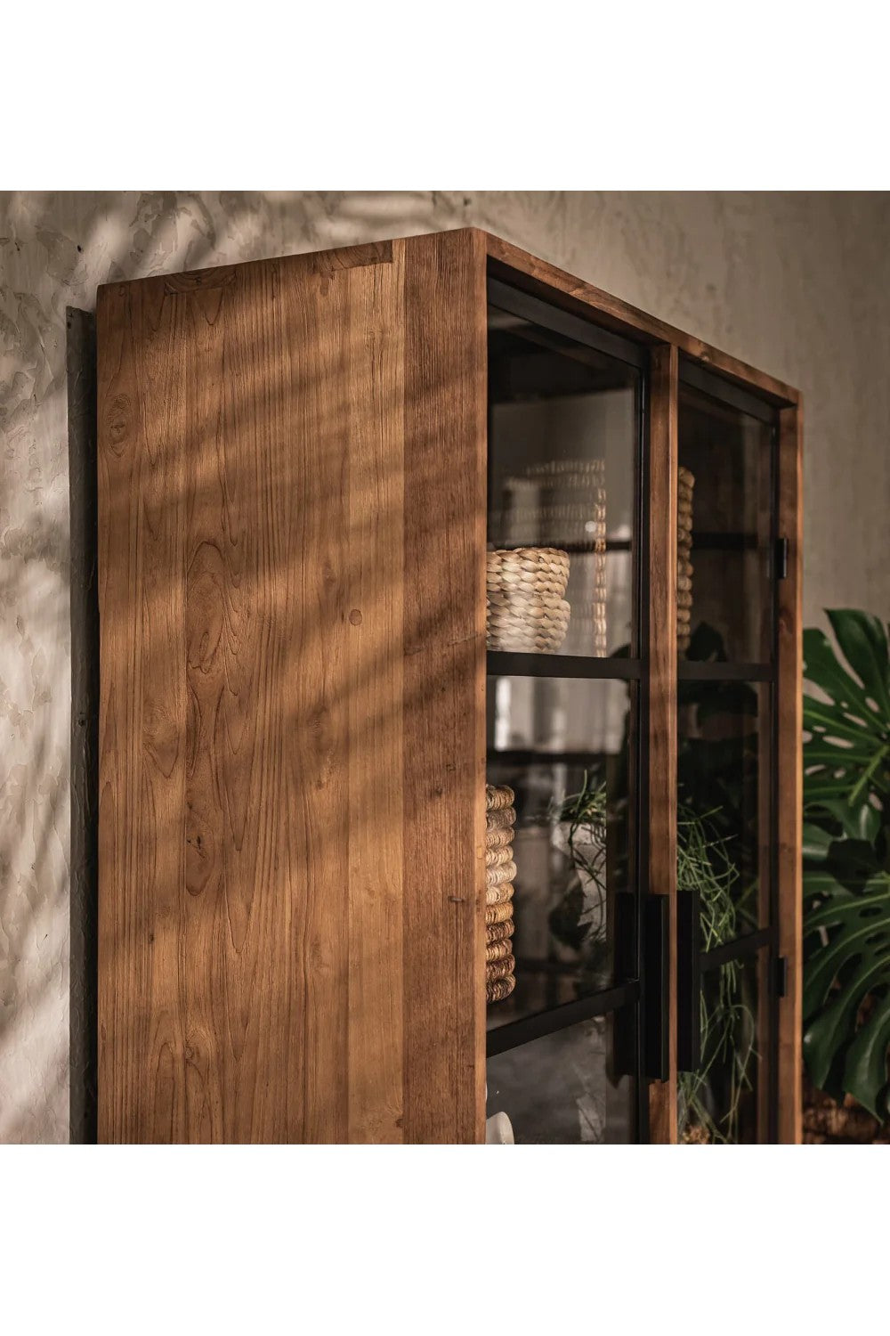 Lemari Kayu Dengan Pintu Kaca | d Garis Besar Bodhi