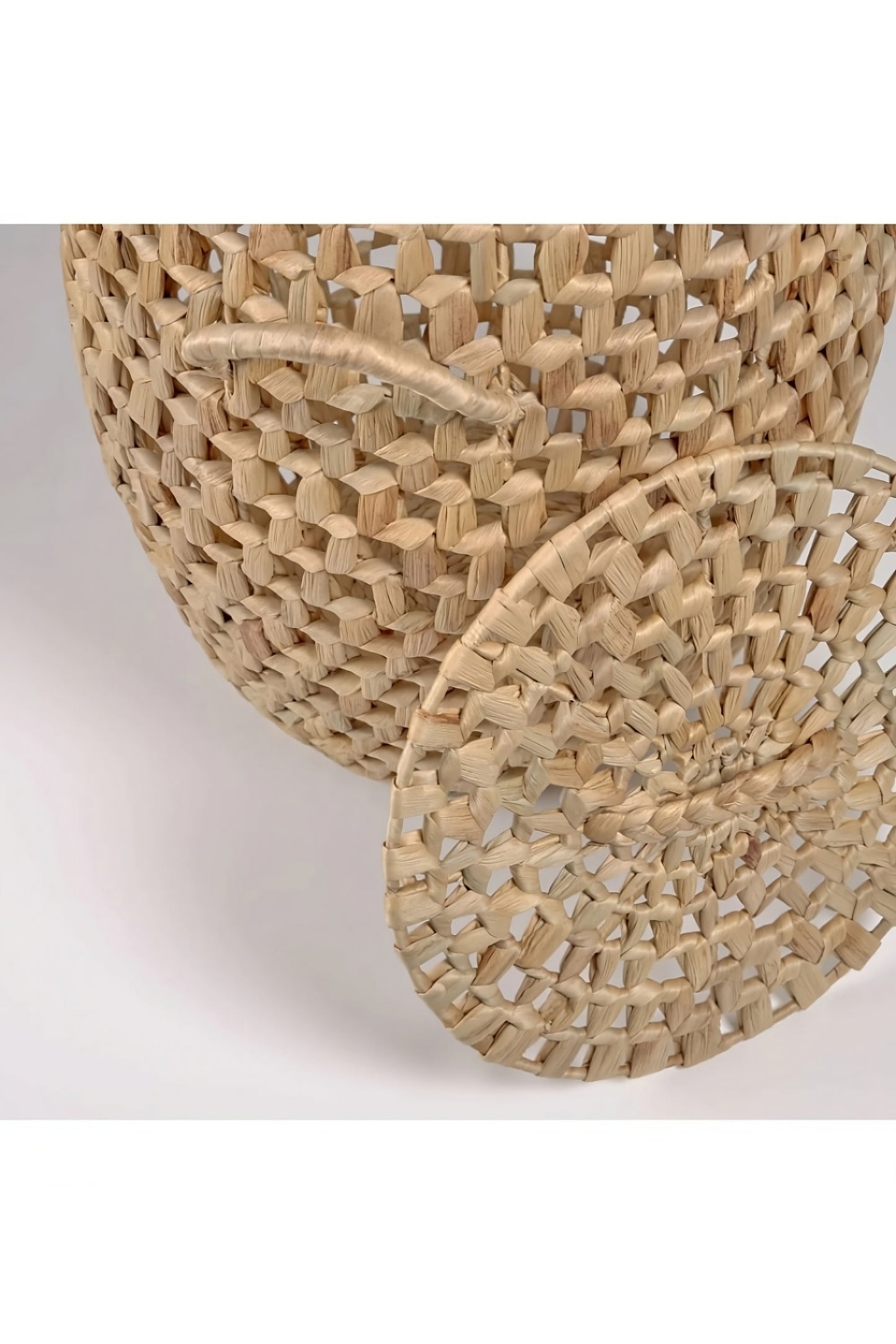 Woven Natural Fibers Basket With Handles | La Forma Zaya