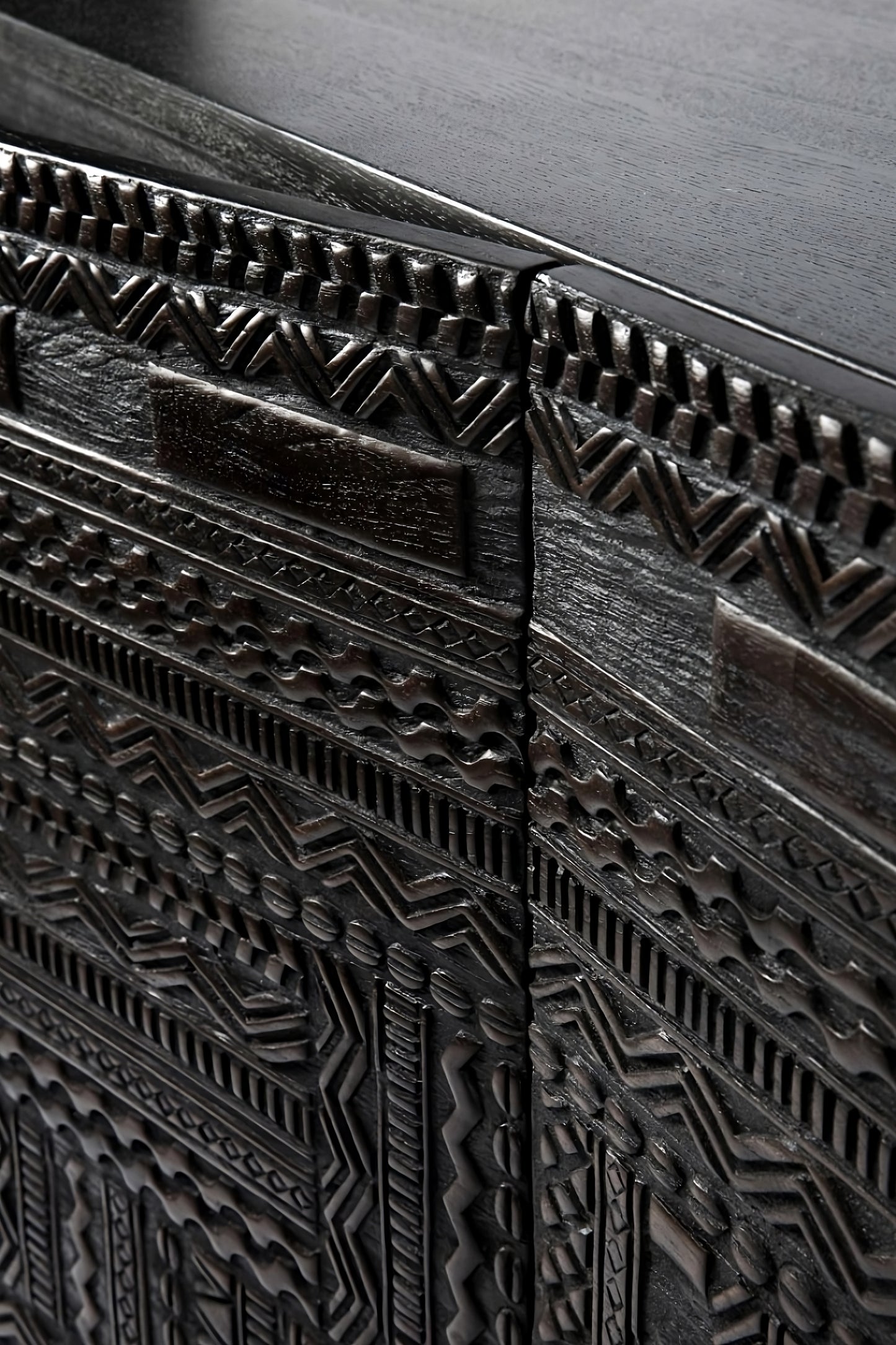 Black Teak Carved Sideboard | Ethnicraft Tabwa