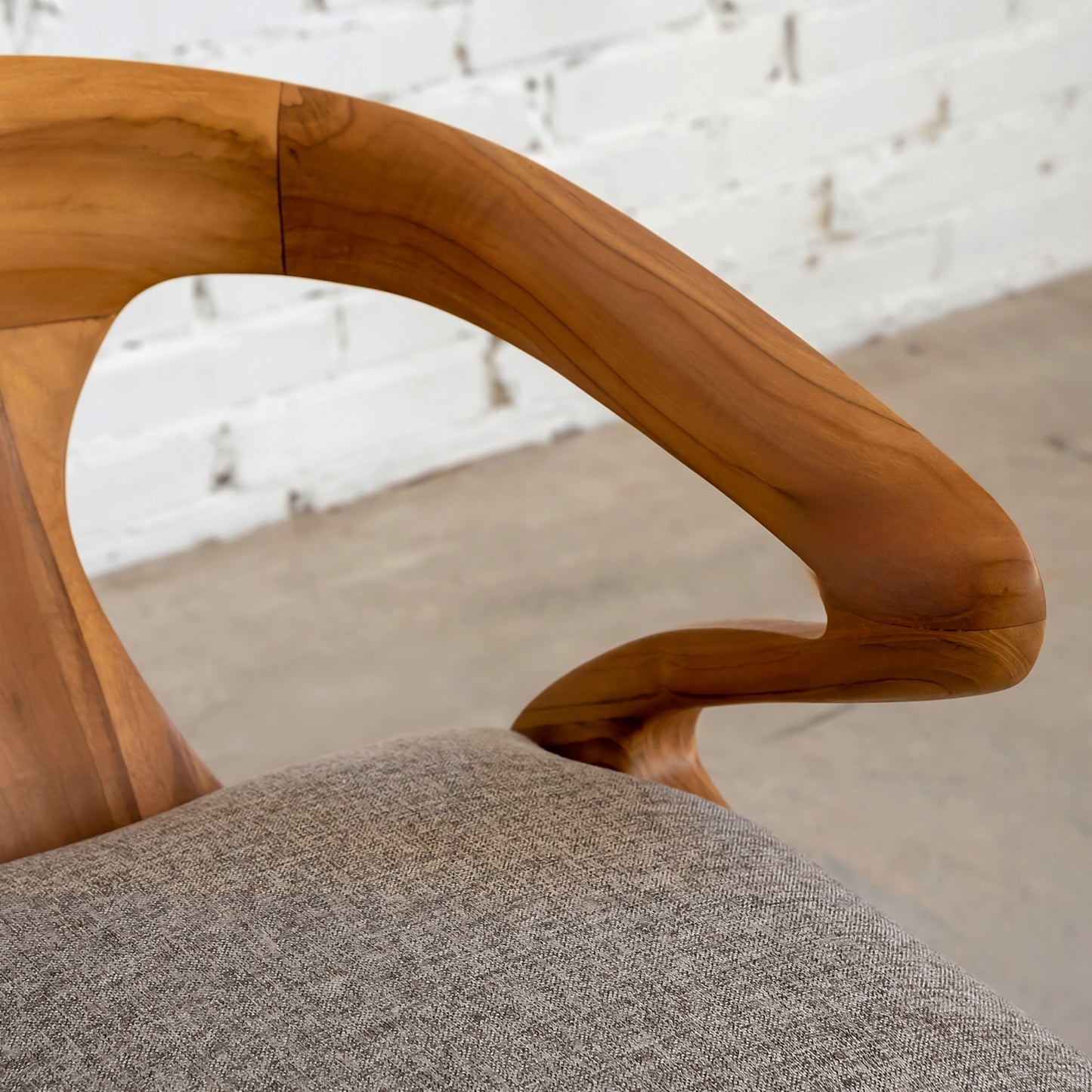 Chair with armrests Como Fabric Chocolate