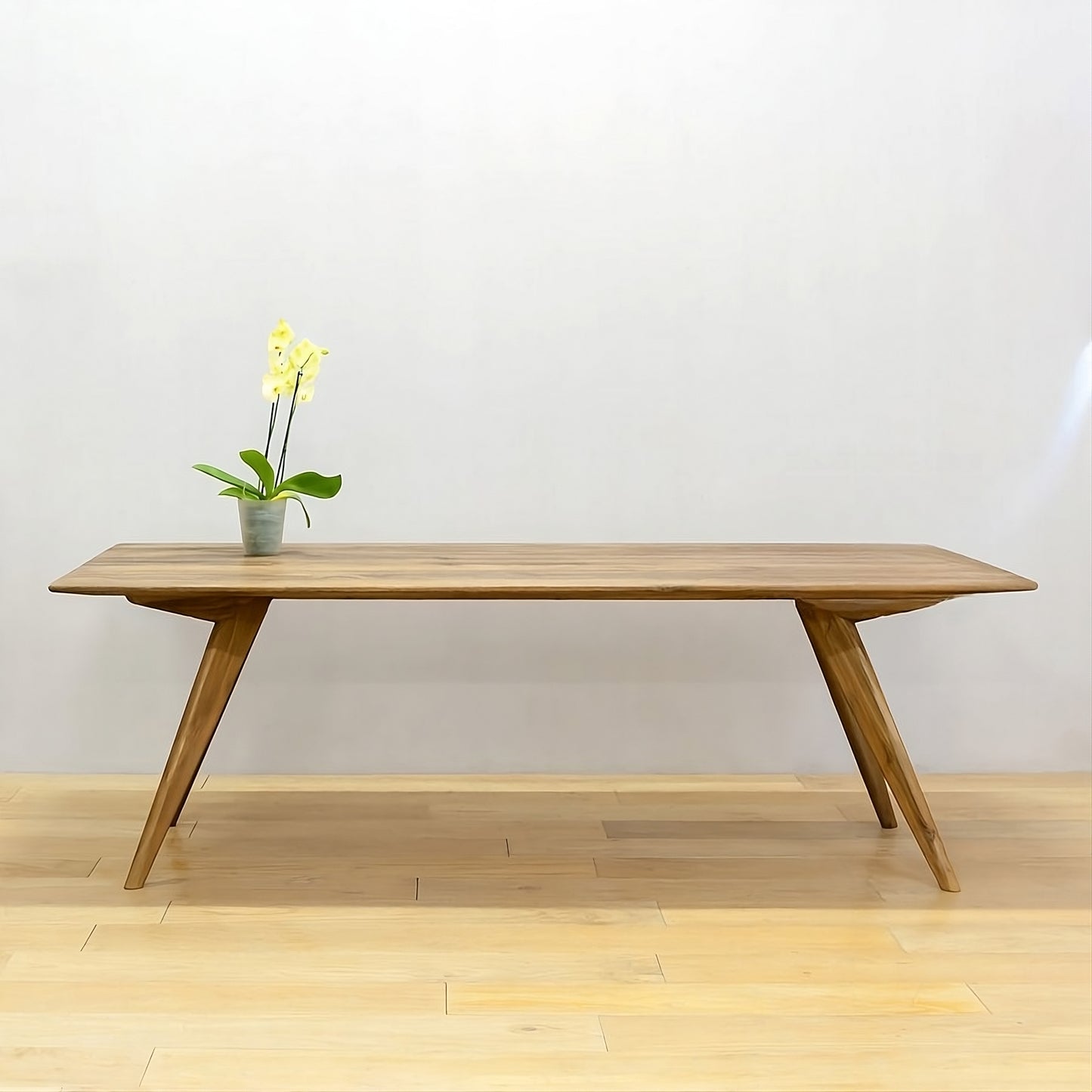 Dining table Dhaniek 240