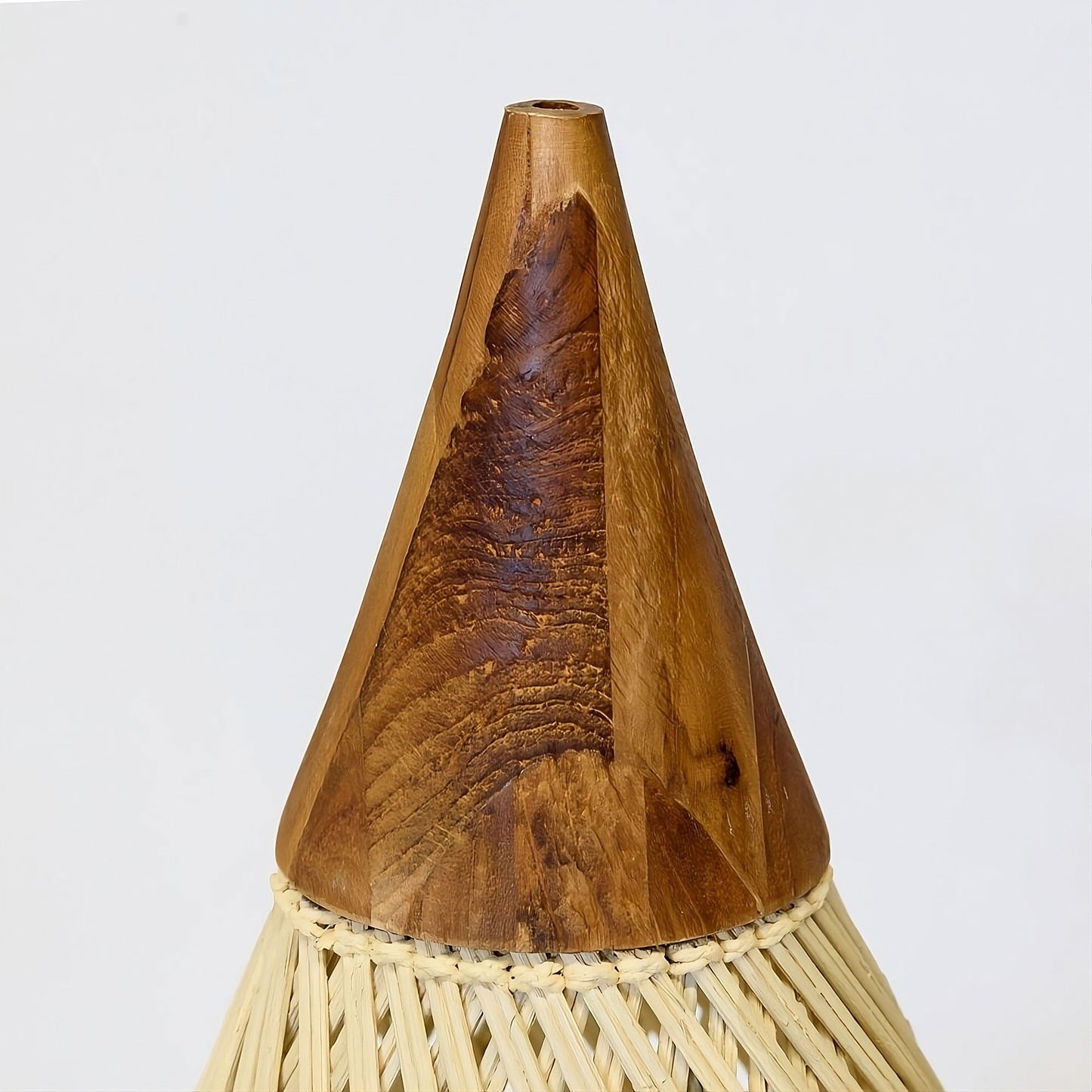 Shade Horn