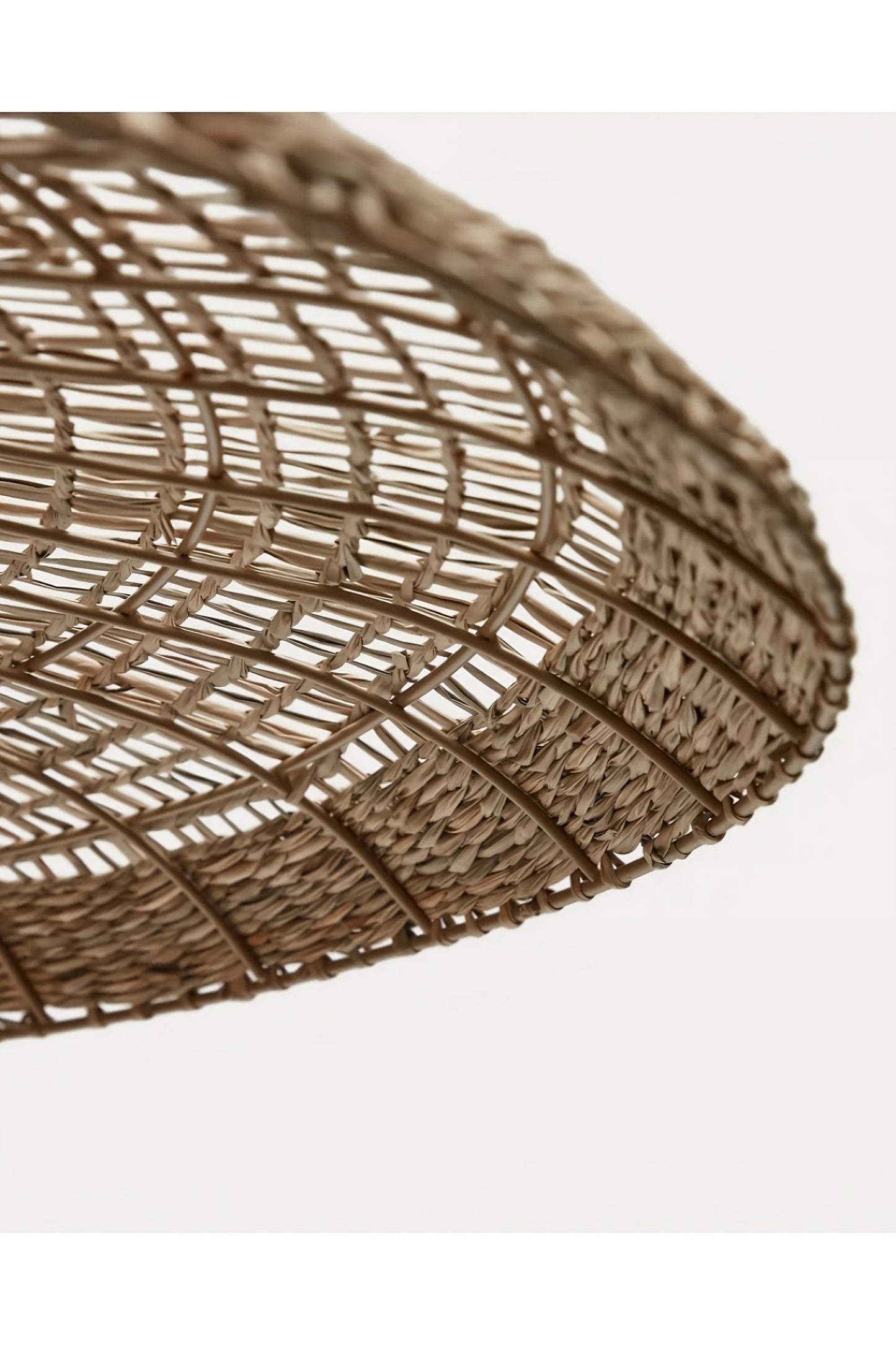 Handwoven Seagrass Ceiling Lamp | La Forma Cruilles
