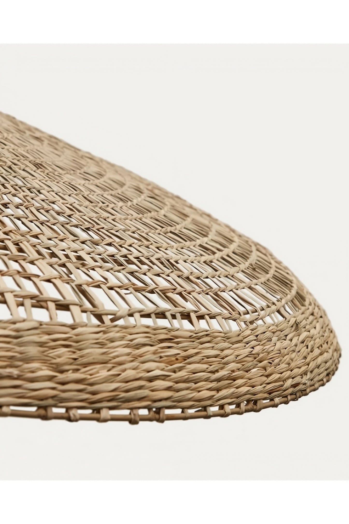 Handwoven Seagrass Ceiling Lamp | La Forma Cruilles