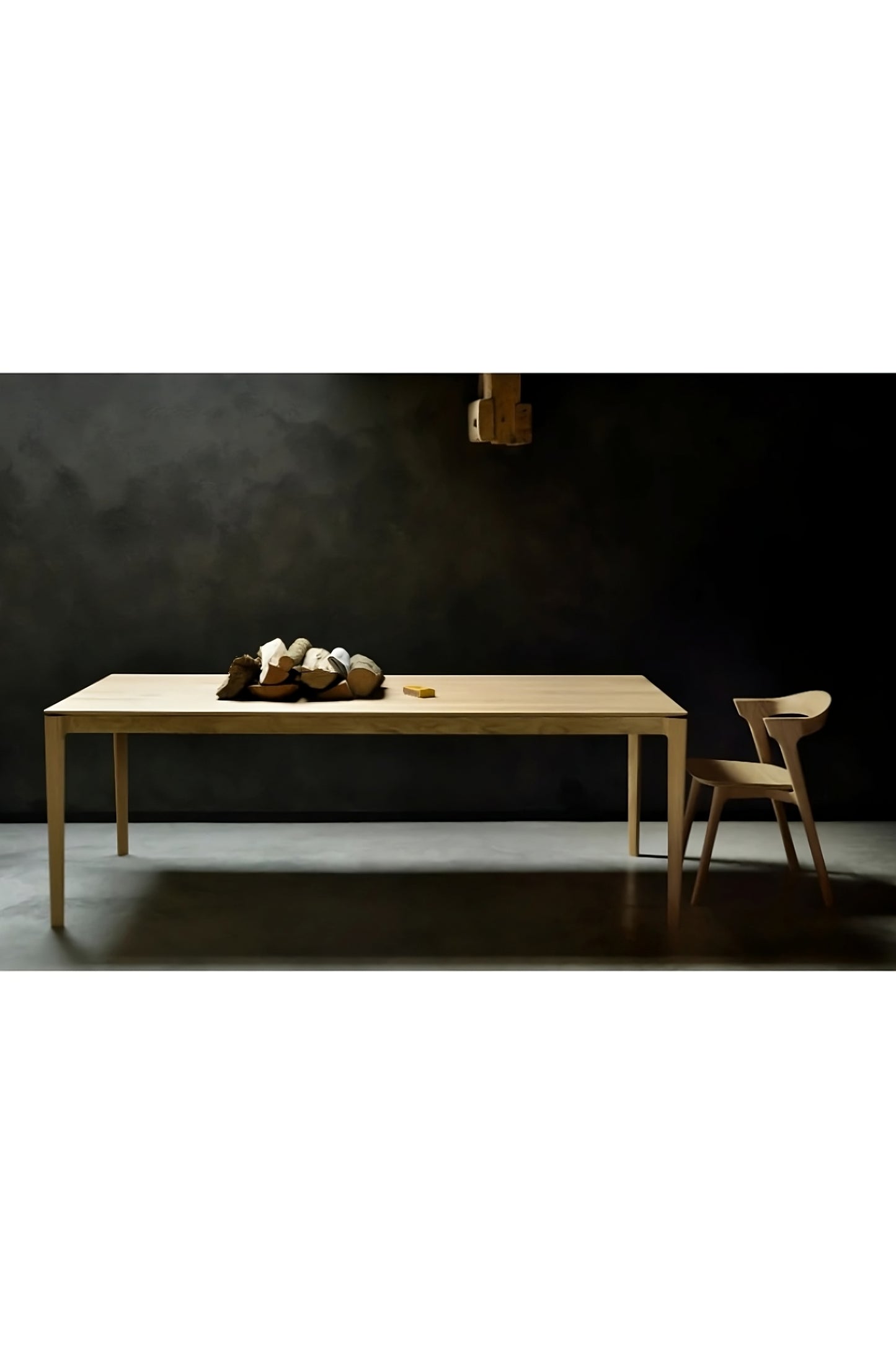 Minimalist Dining Table | Ethnicraft Bok