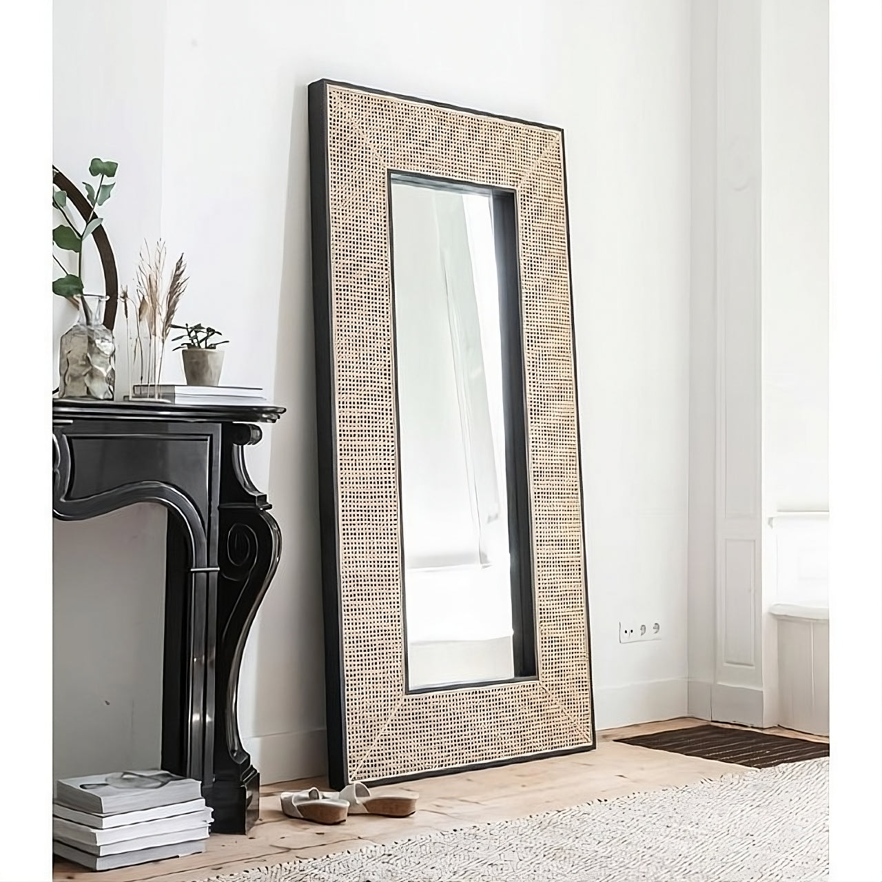 Mirror Molly 200
