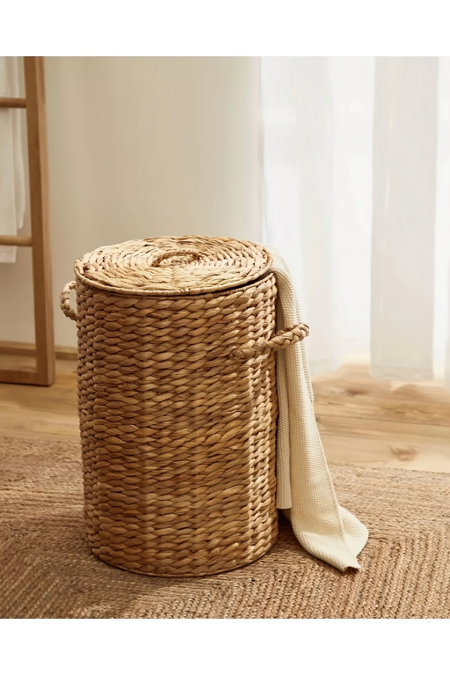 Natural Fiber Clothes Basket | La Forma Yessira