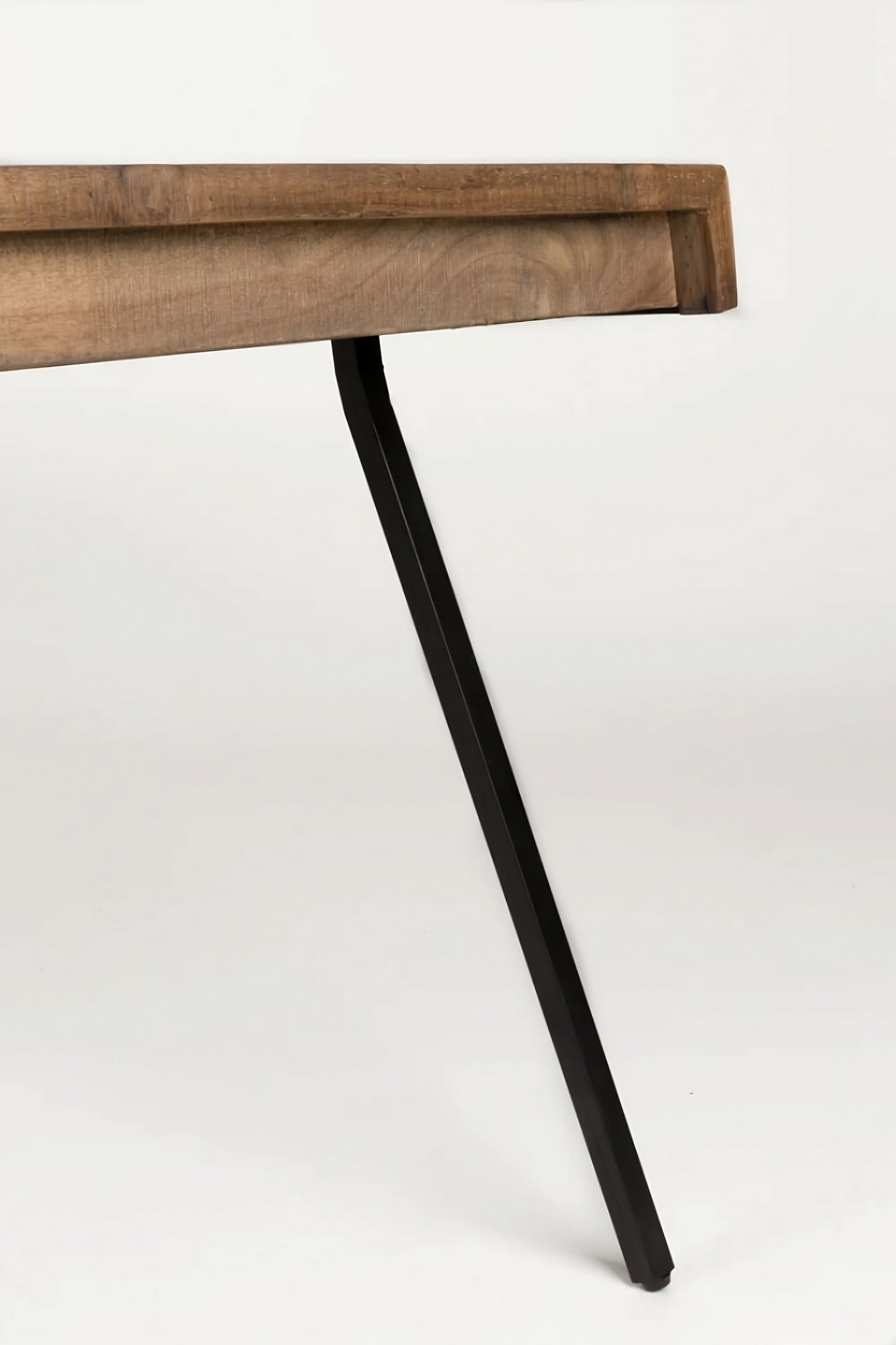 Natural Lacquered Teak Dining Table | DF Suri