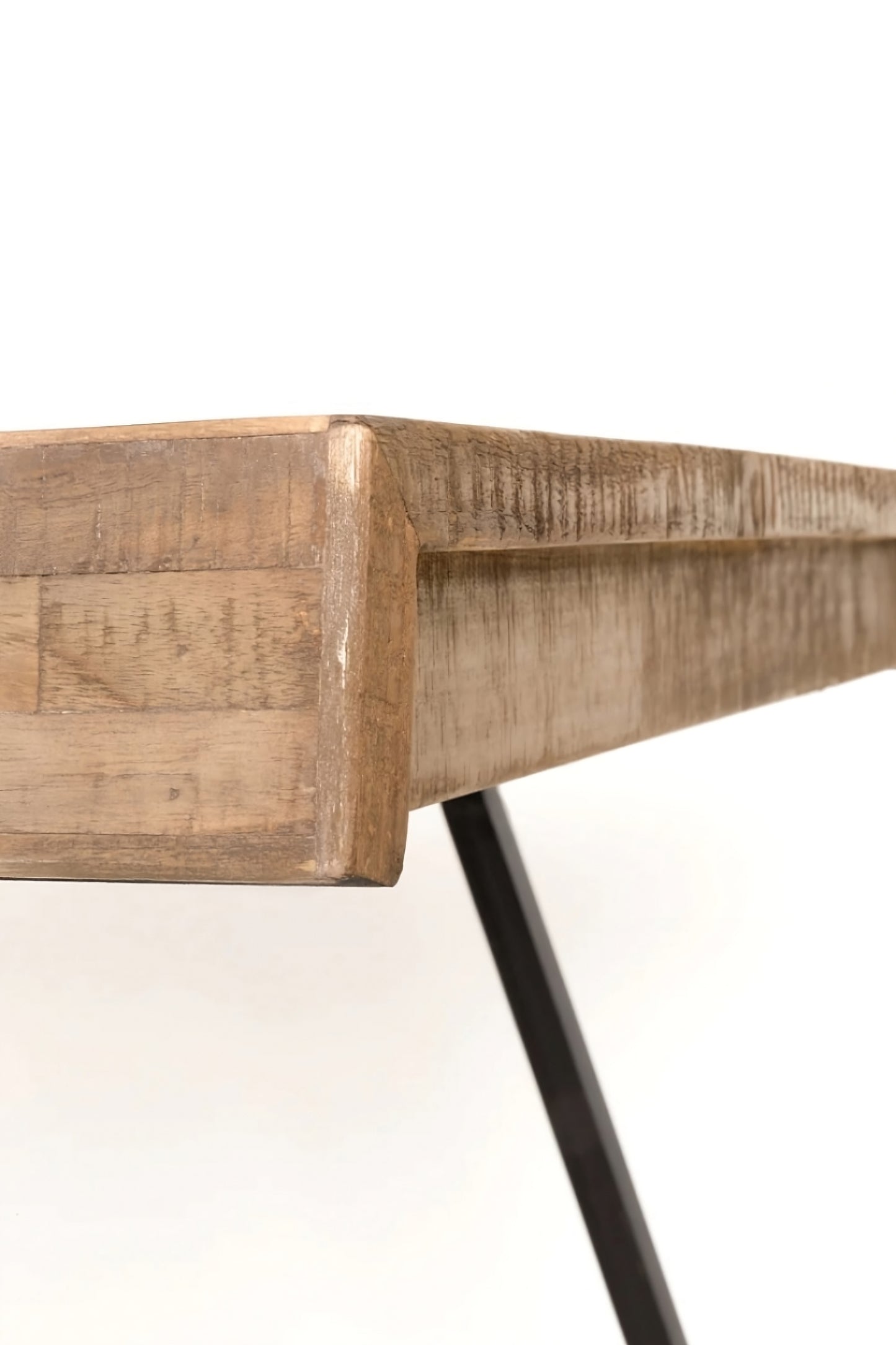 Natural Lacquered Teak Dining Table | DF Suri
