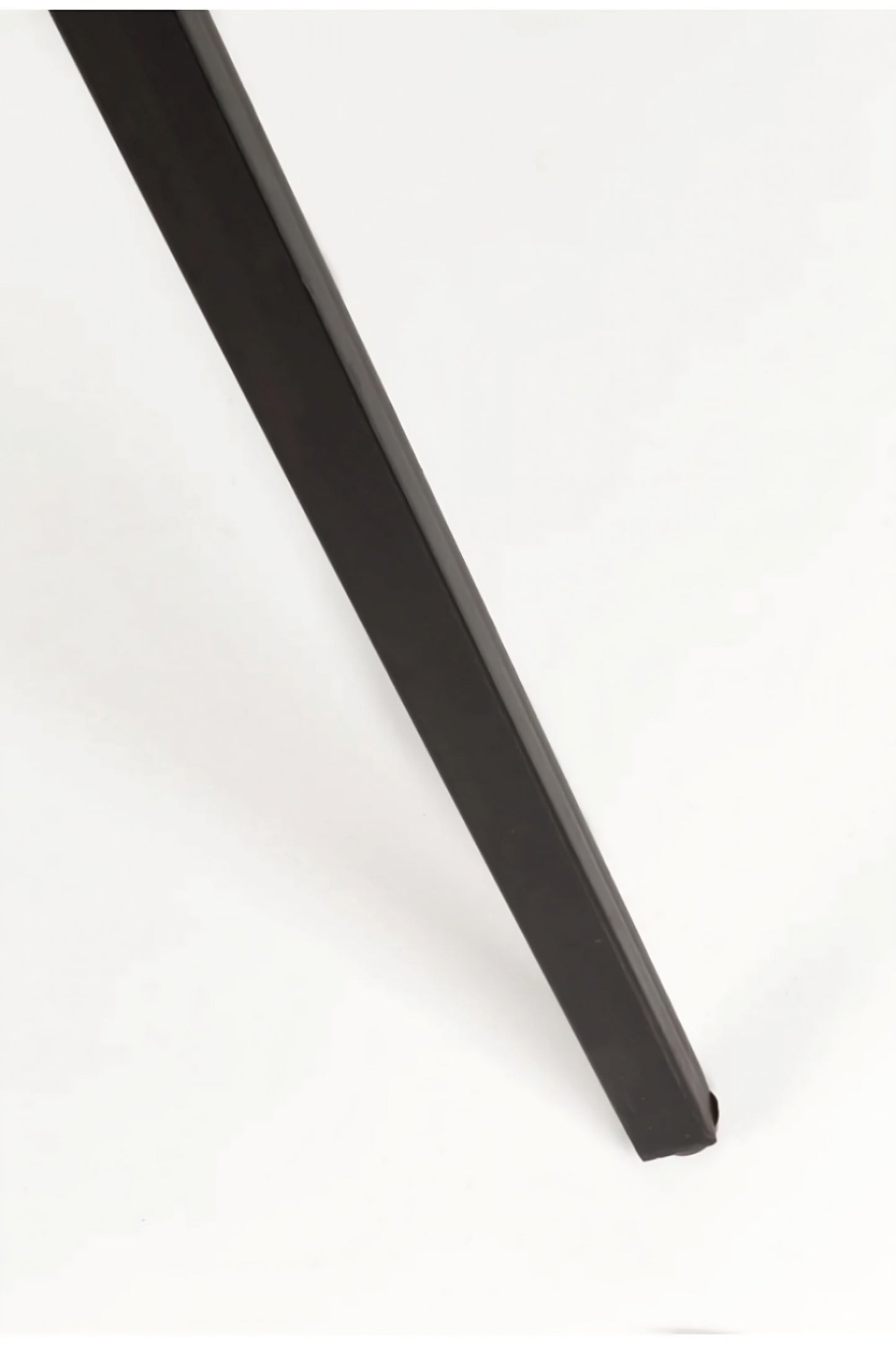 Natural Lacquered Teak Dining Table | DF Suri