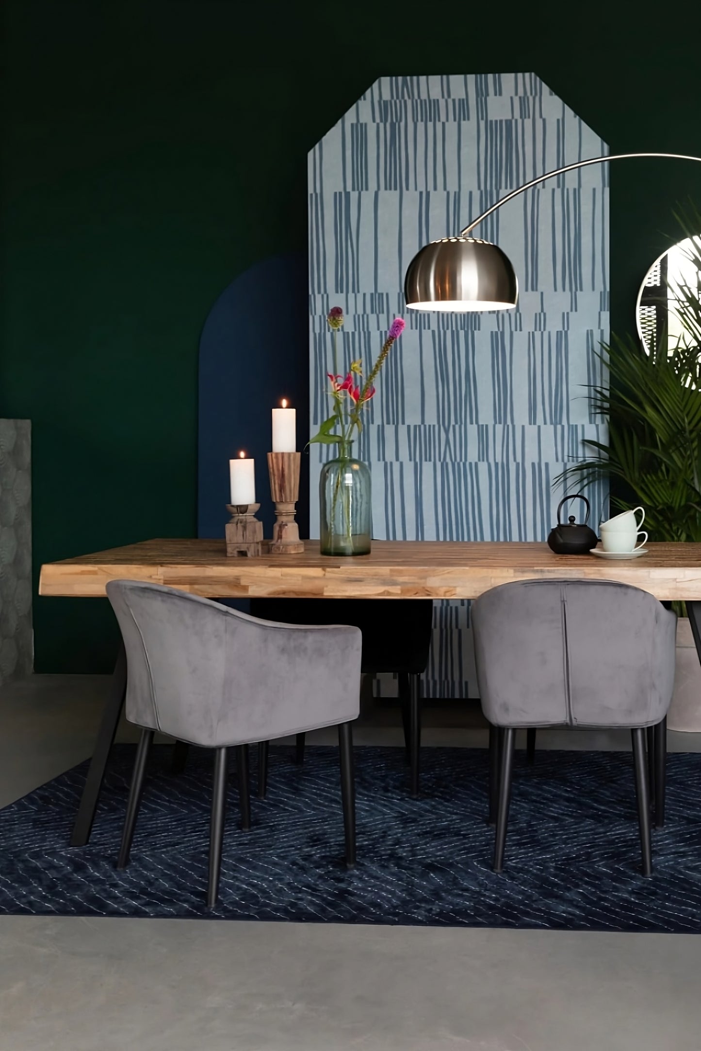 Natural Lacquered Teak Dining Table | DF Suri