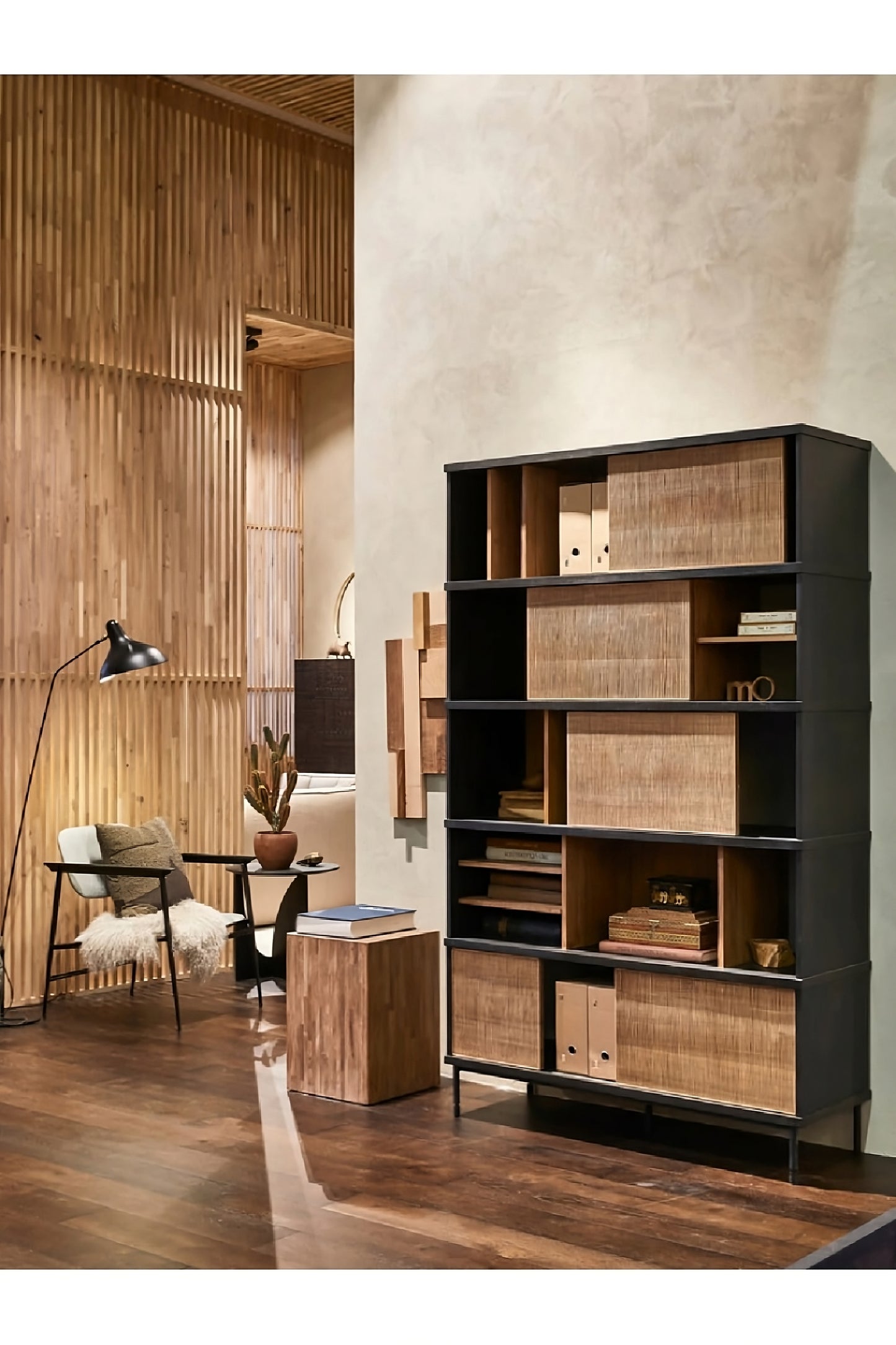 Natural Teak Book Rack | Ethnicraft Oscar