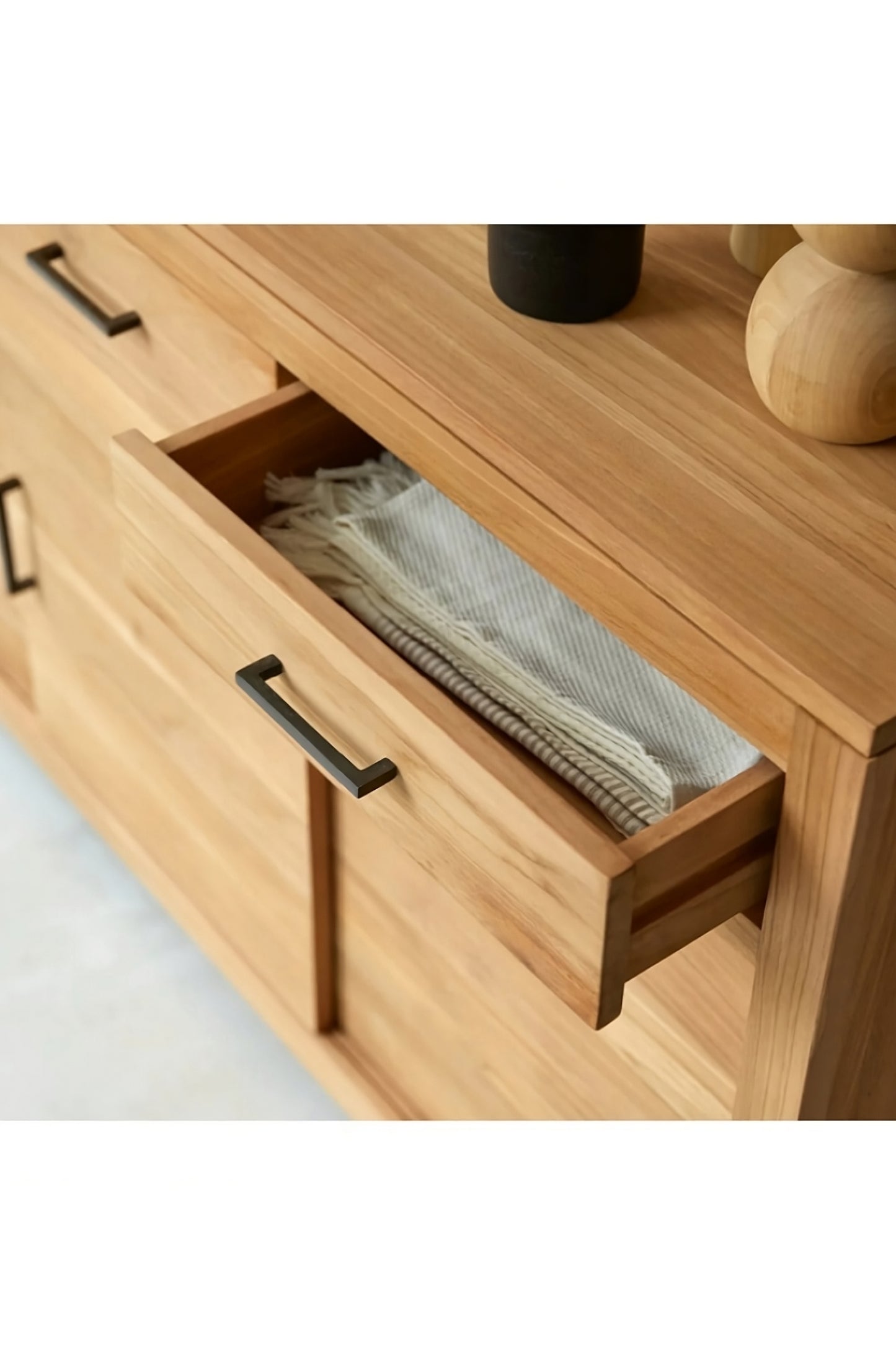 Bufet Modern Jati Natural | Tikamoon Maë