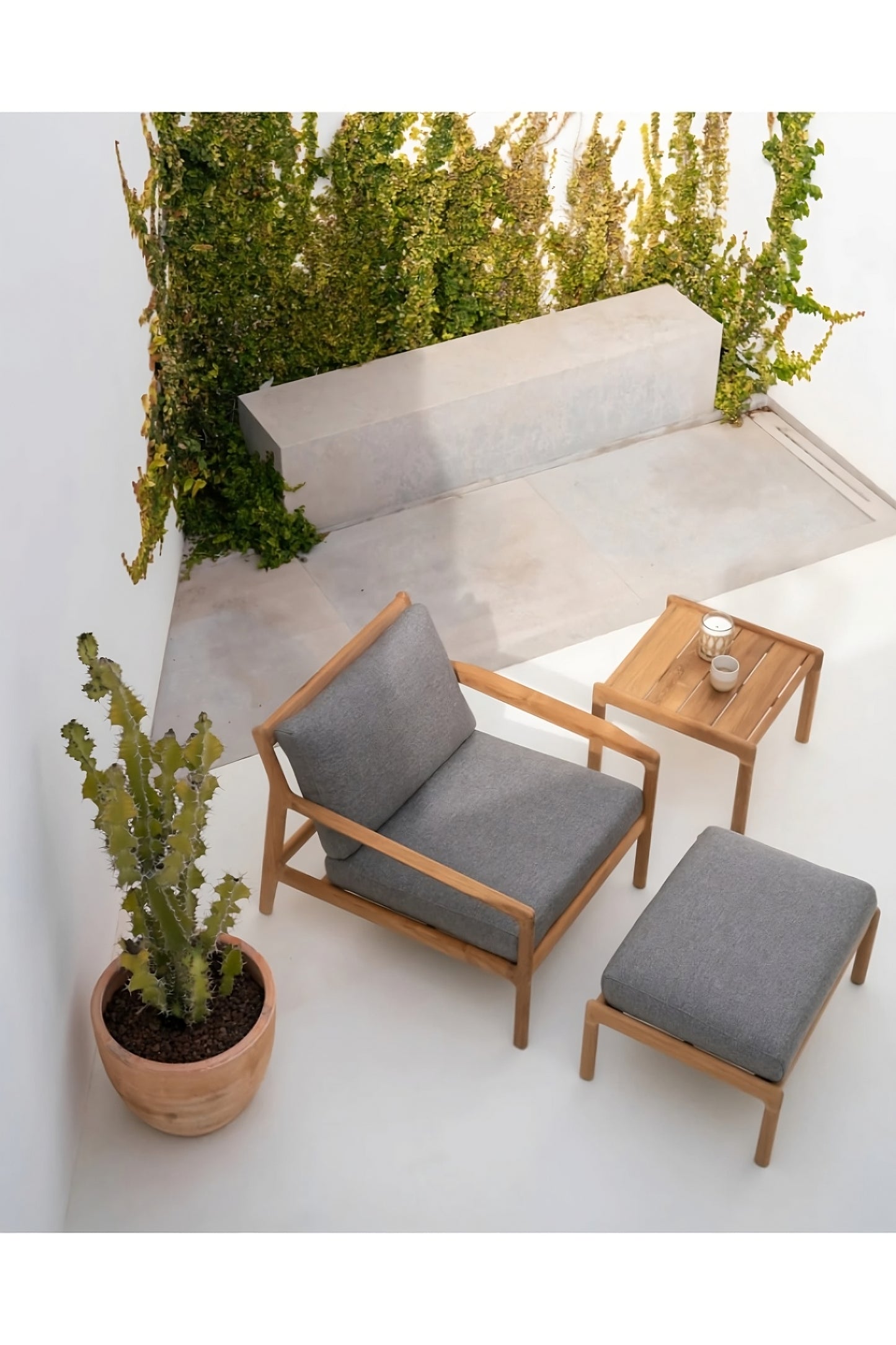 Natural Teak Outdoor Side Table | Ethnicraft Jack