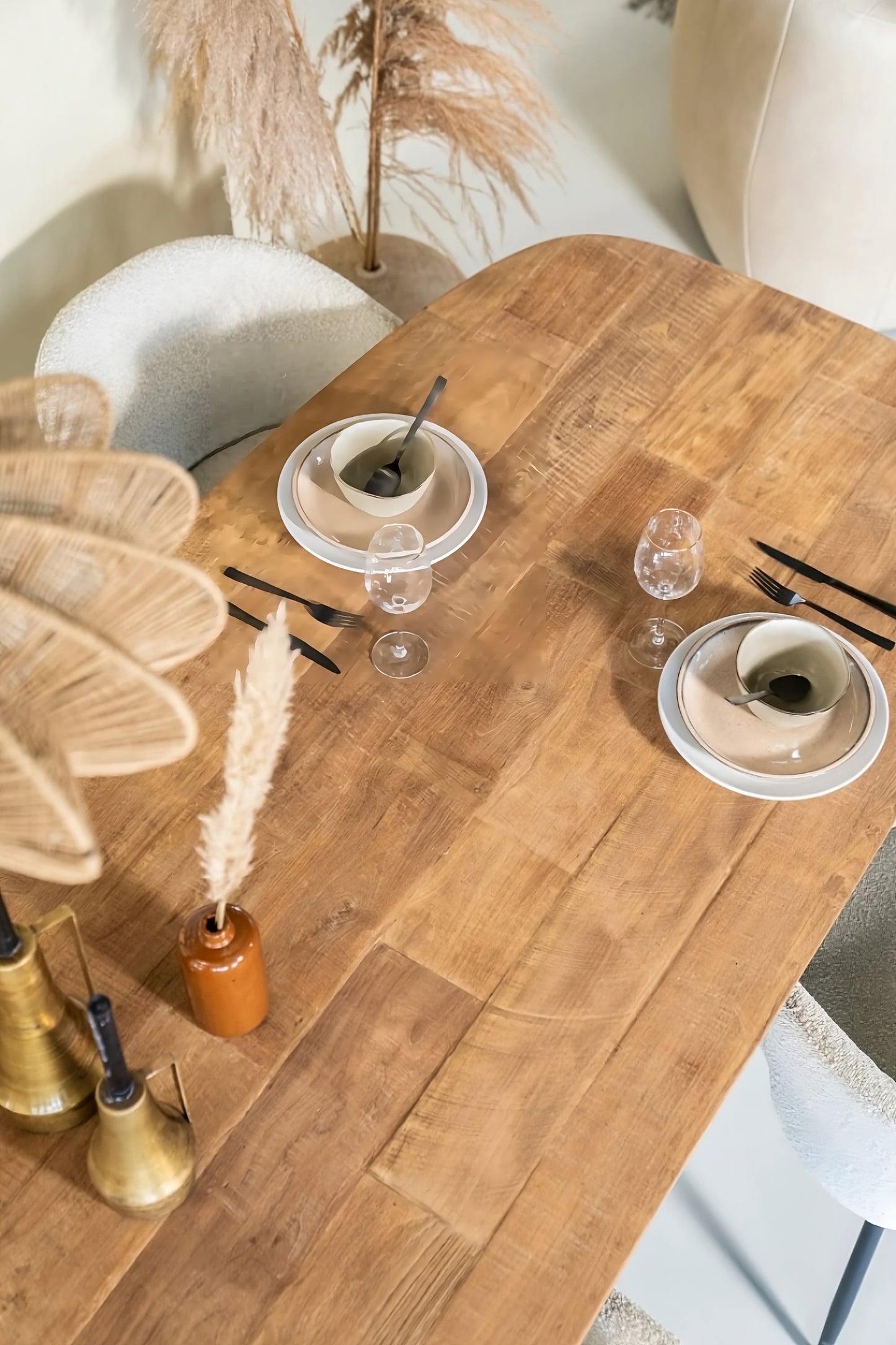 Oval Teak Dining Table | Eleonora Tabassum