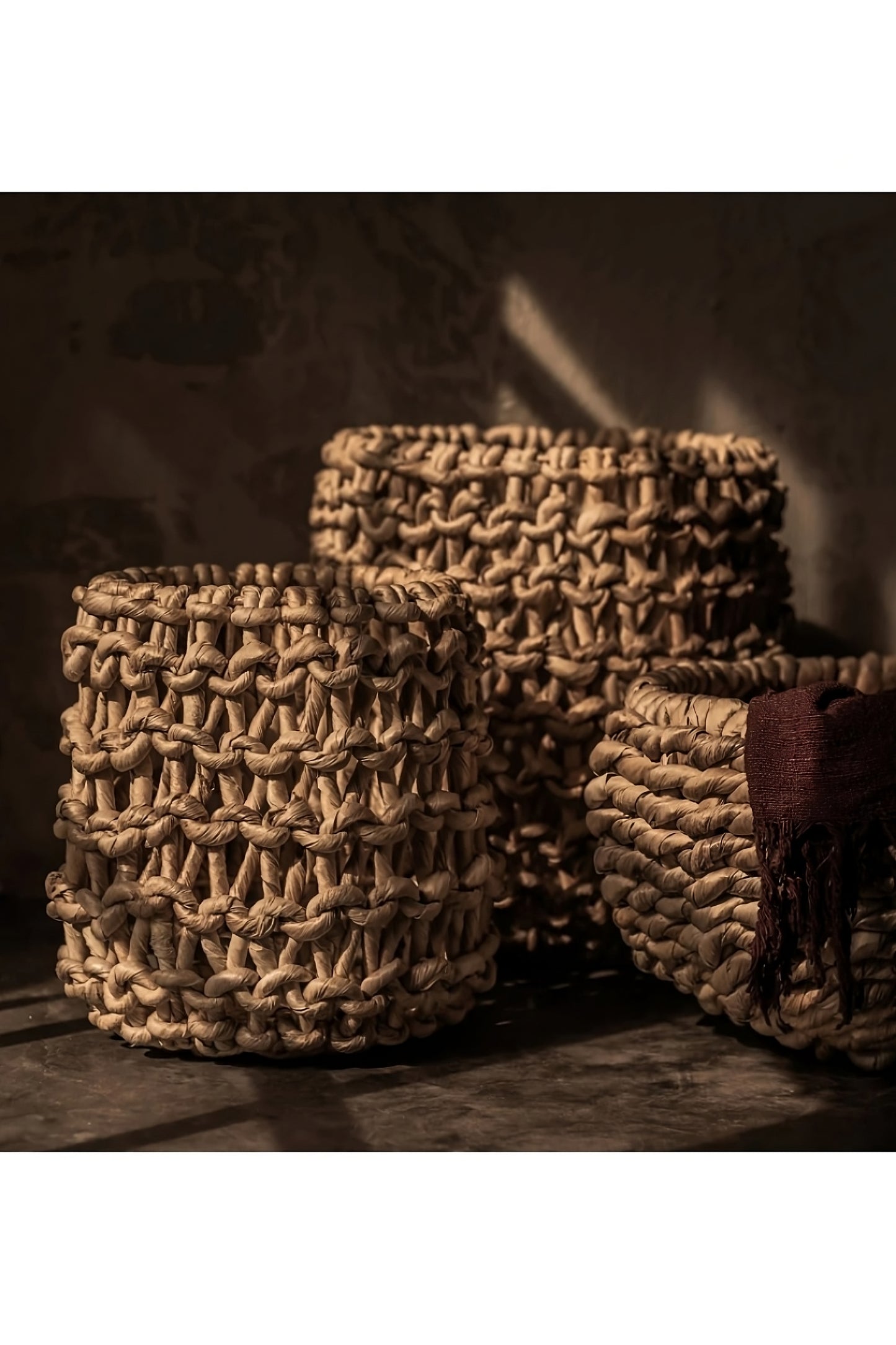 Round Interlaced Abaca Basket | dBodhi Banda