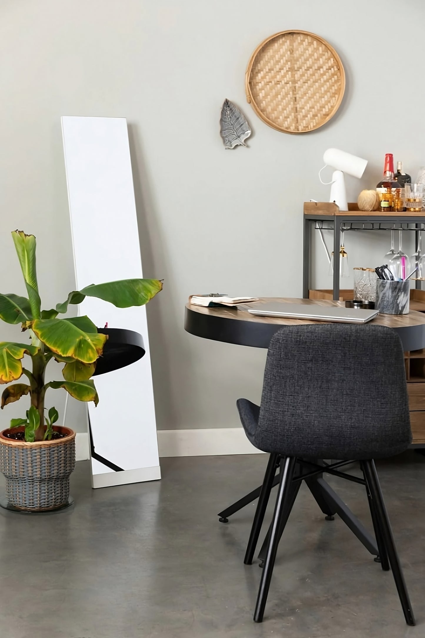 Round Teak Bistro Table | DF Maze