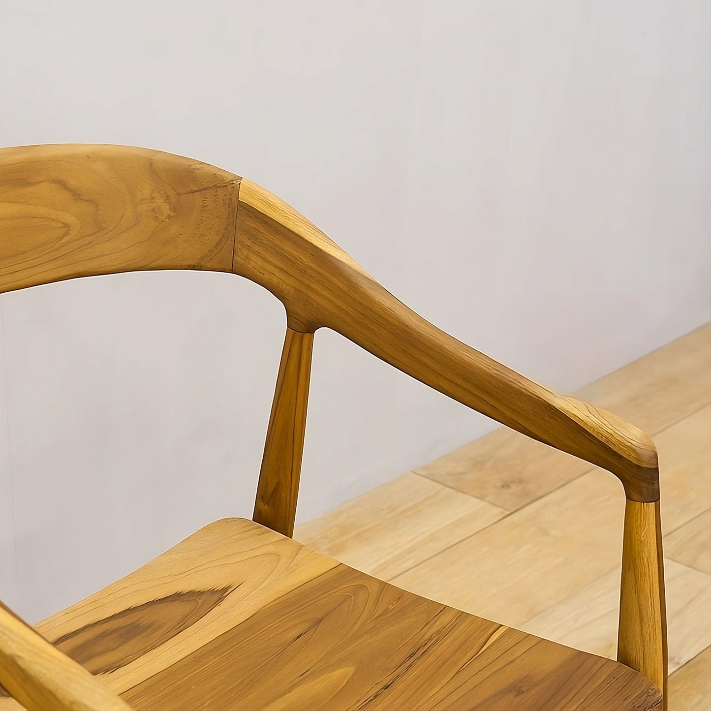 Chair with armrests Sofia