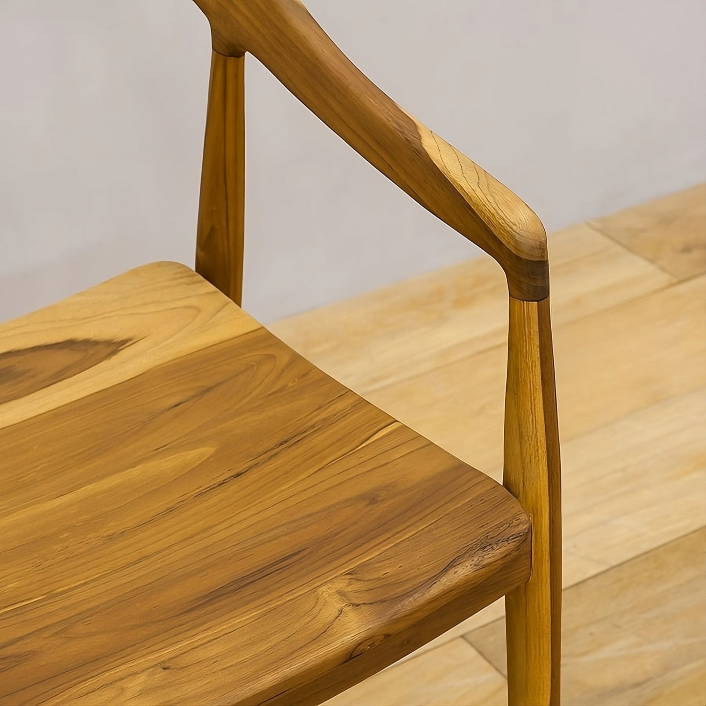 Chair with armrests Sofia