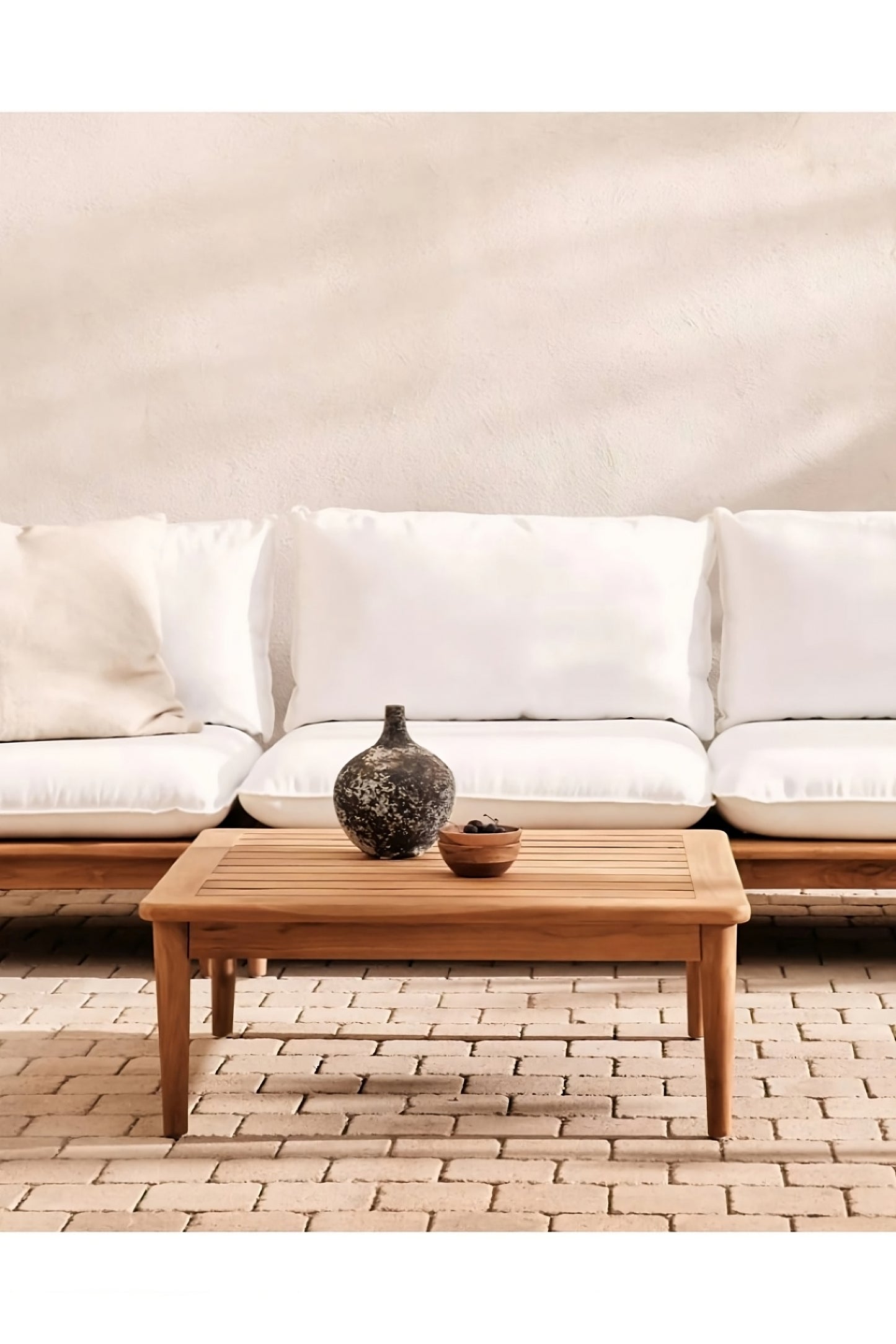 Scandinavian Style Teak Coffee Table | La Forma Portitxol