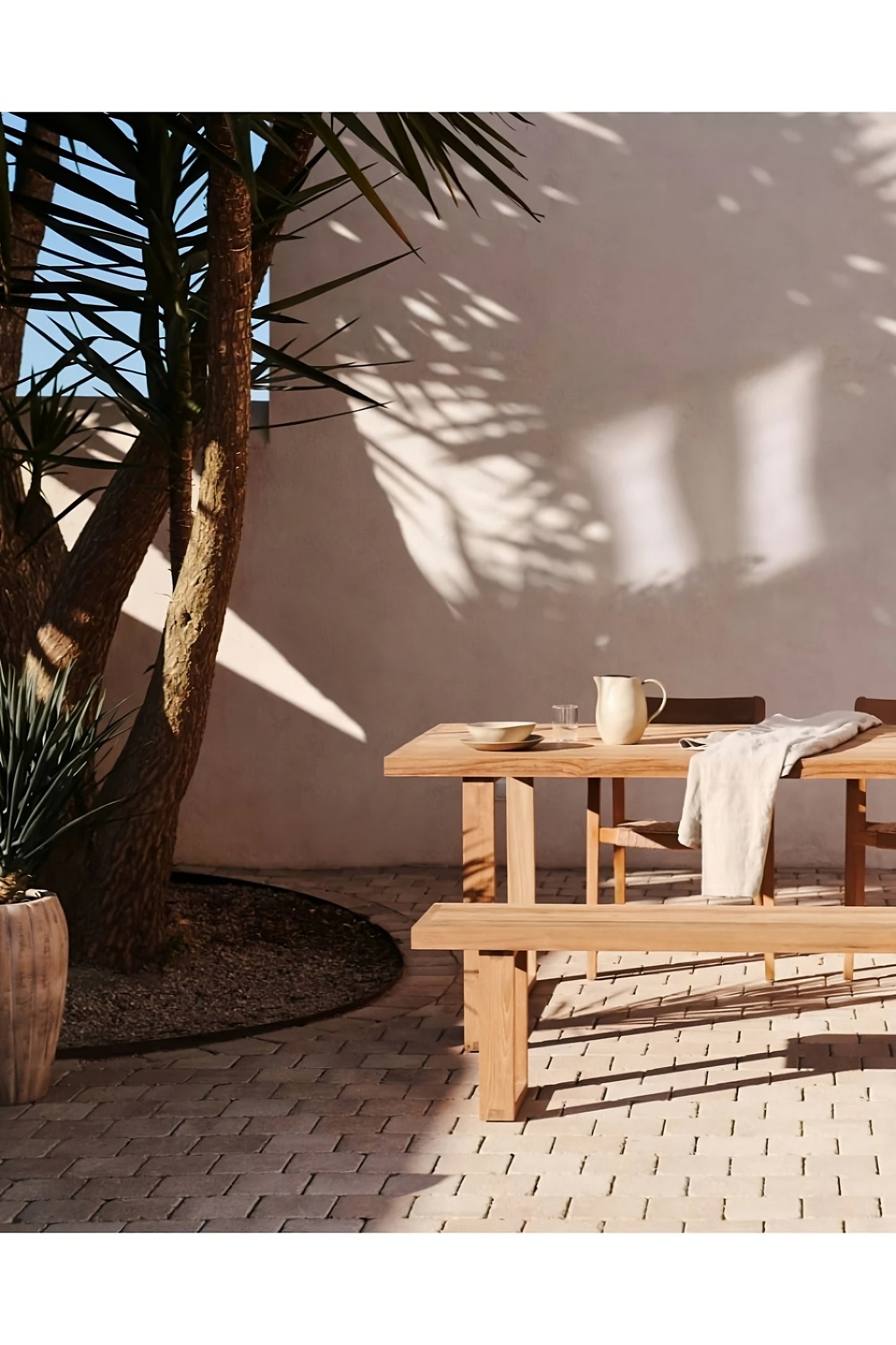 Solid Teak Outdoor Table | La Forma Canadell
