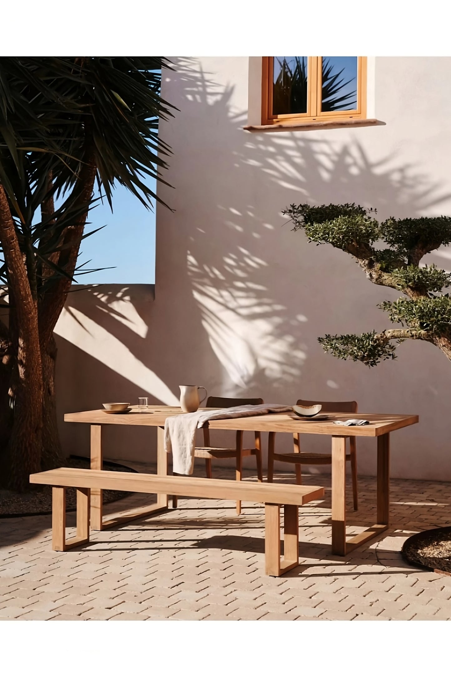 Solid Teak Outdoor Table | La Forma Canadell