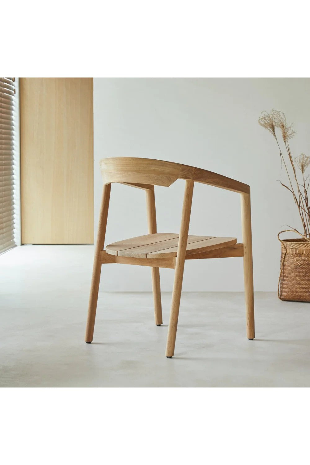 Teak Curved Dining Armchair | Tikamoon Francia