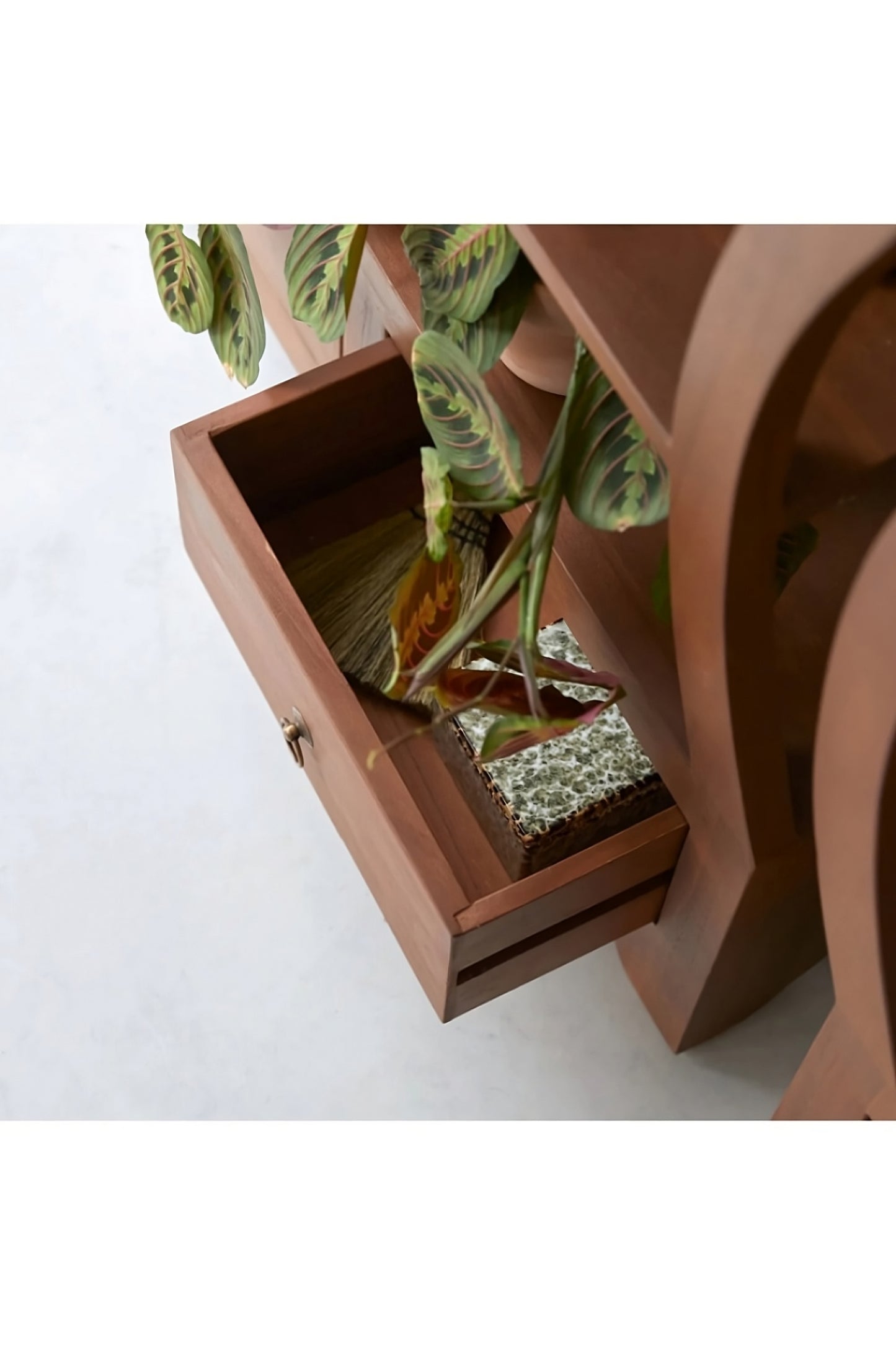 Teak Decorative Bookcase | Tikamoon Sphère Bi Ying Yang
