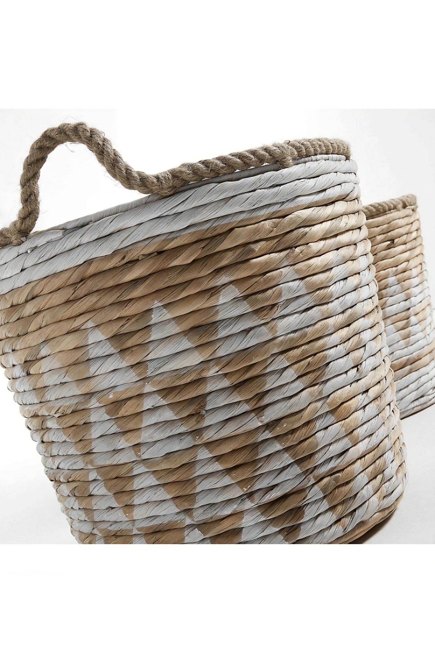 White Woven Decorative Basket Set | La Forma Mast